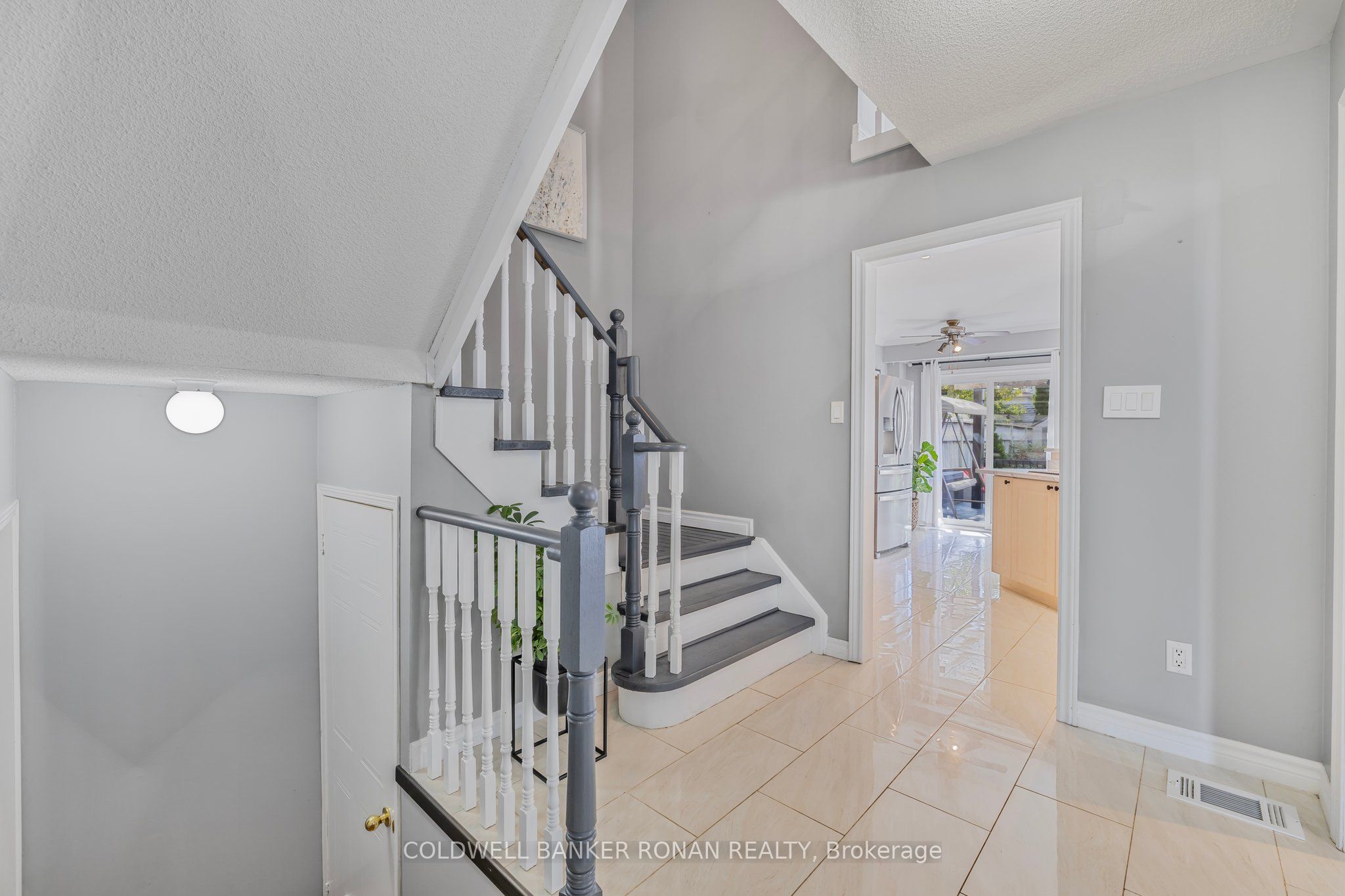 Photo 46 of 50 McCurdy Drive, New Tecumseth, Tottenham — HOMEH