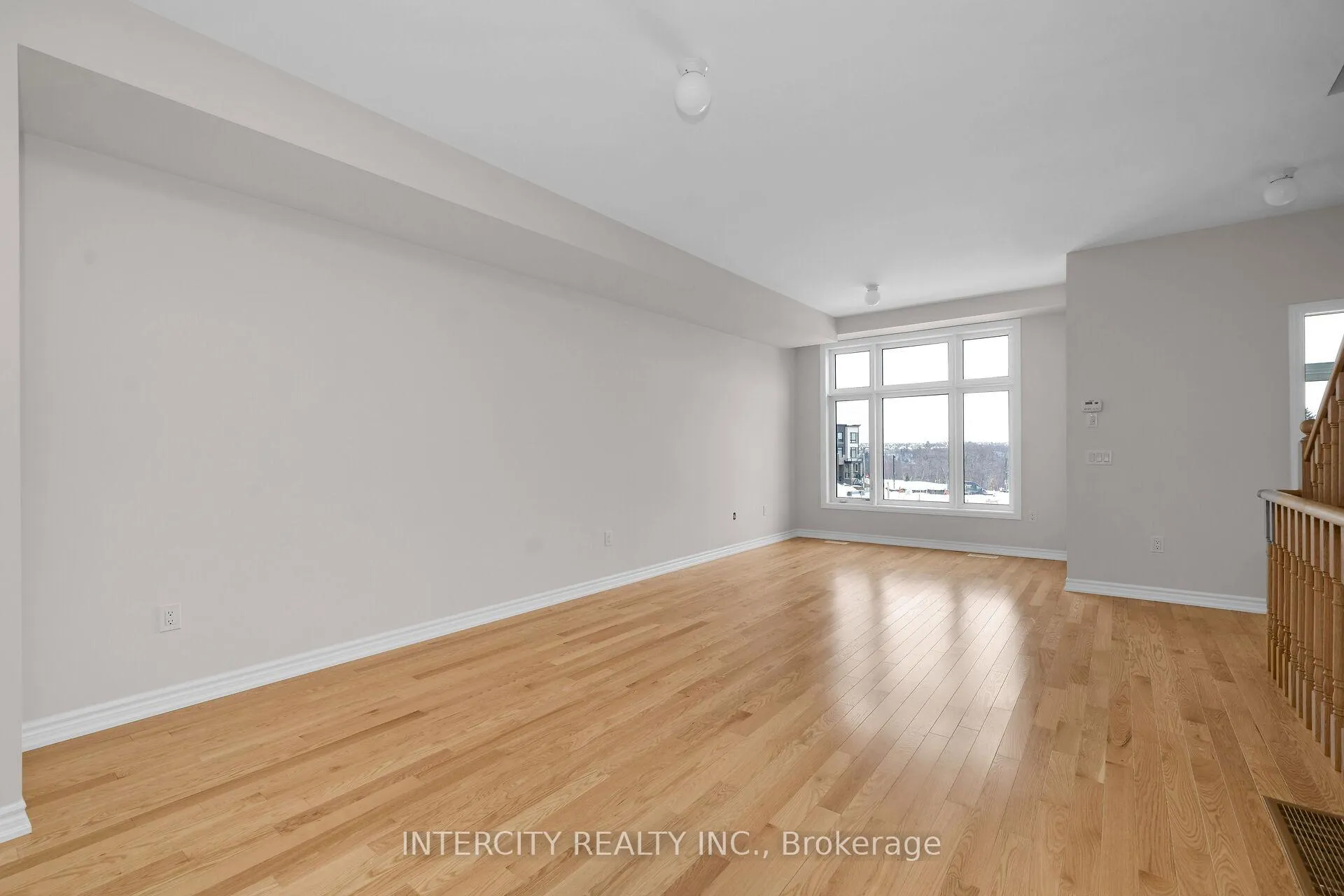 Photo 15 of 30 Radisson Street, Vaughan, Elder Mills — HOMEH