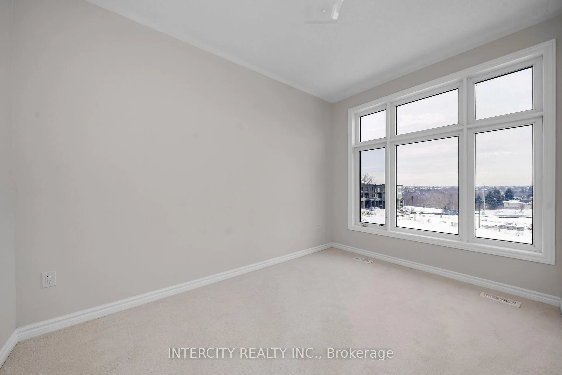 Photo 22 of 30 Radisson Street, Vaughan, Elder Mills — HOMEH