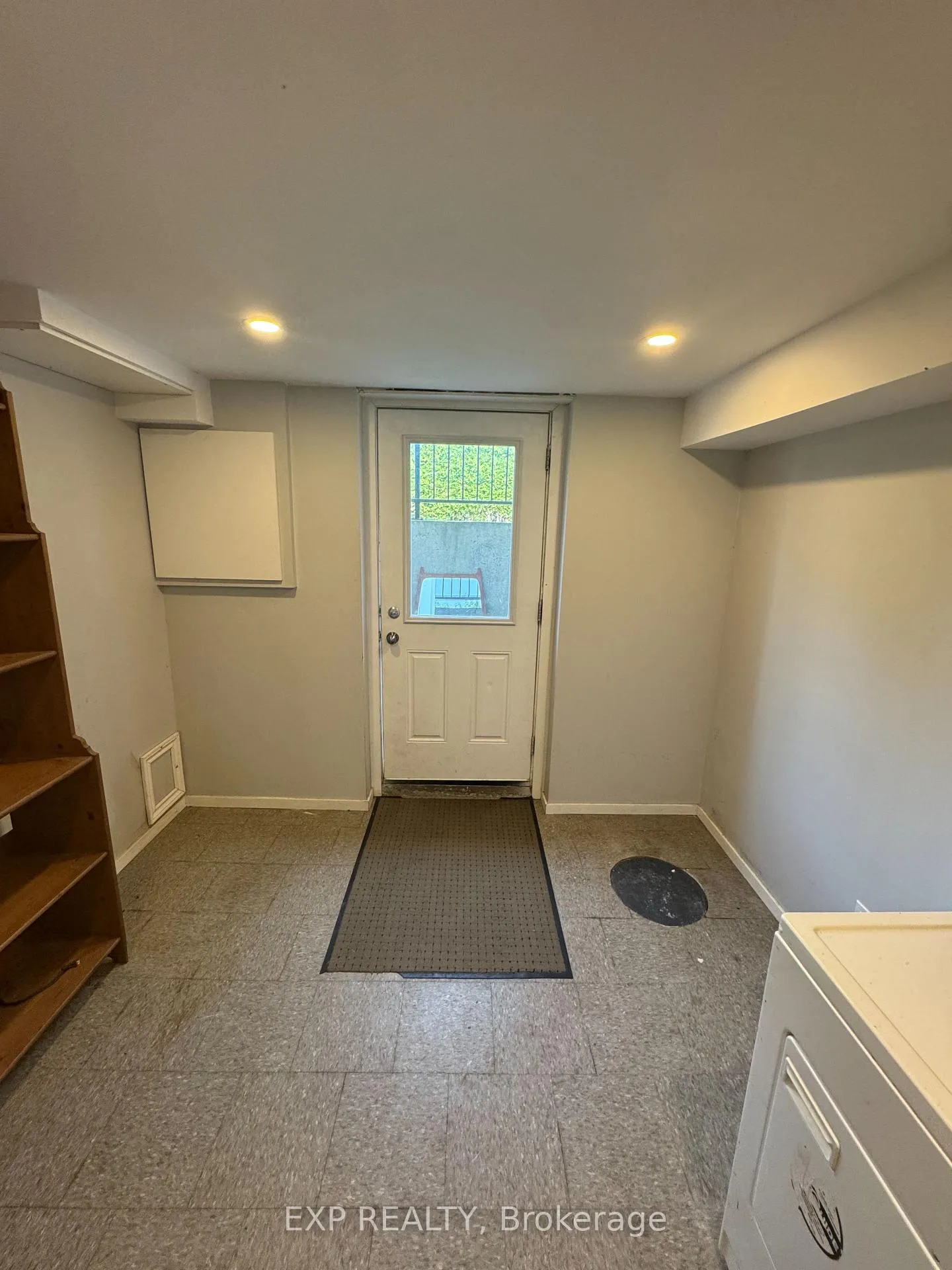Photo 7 of 40 Cherrywood Drive, Ottawa, Arbeatha Park — HOMEH