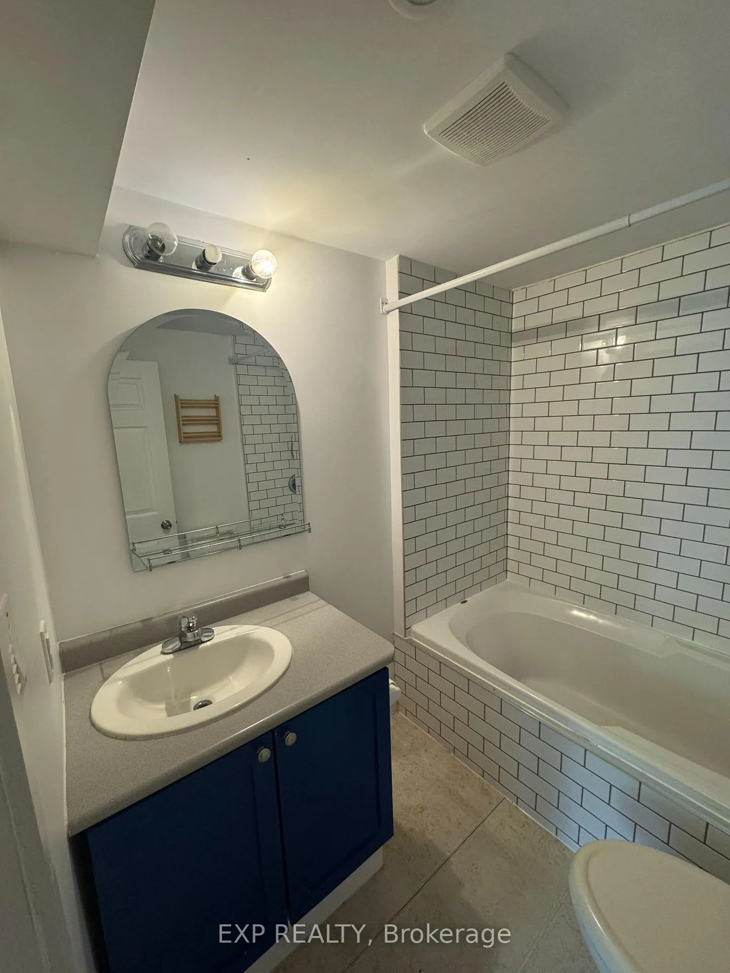Photo 74 of 40 Cherrywood Drive, Ottawa, Arbeatha Park — HOMEH