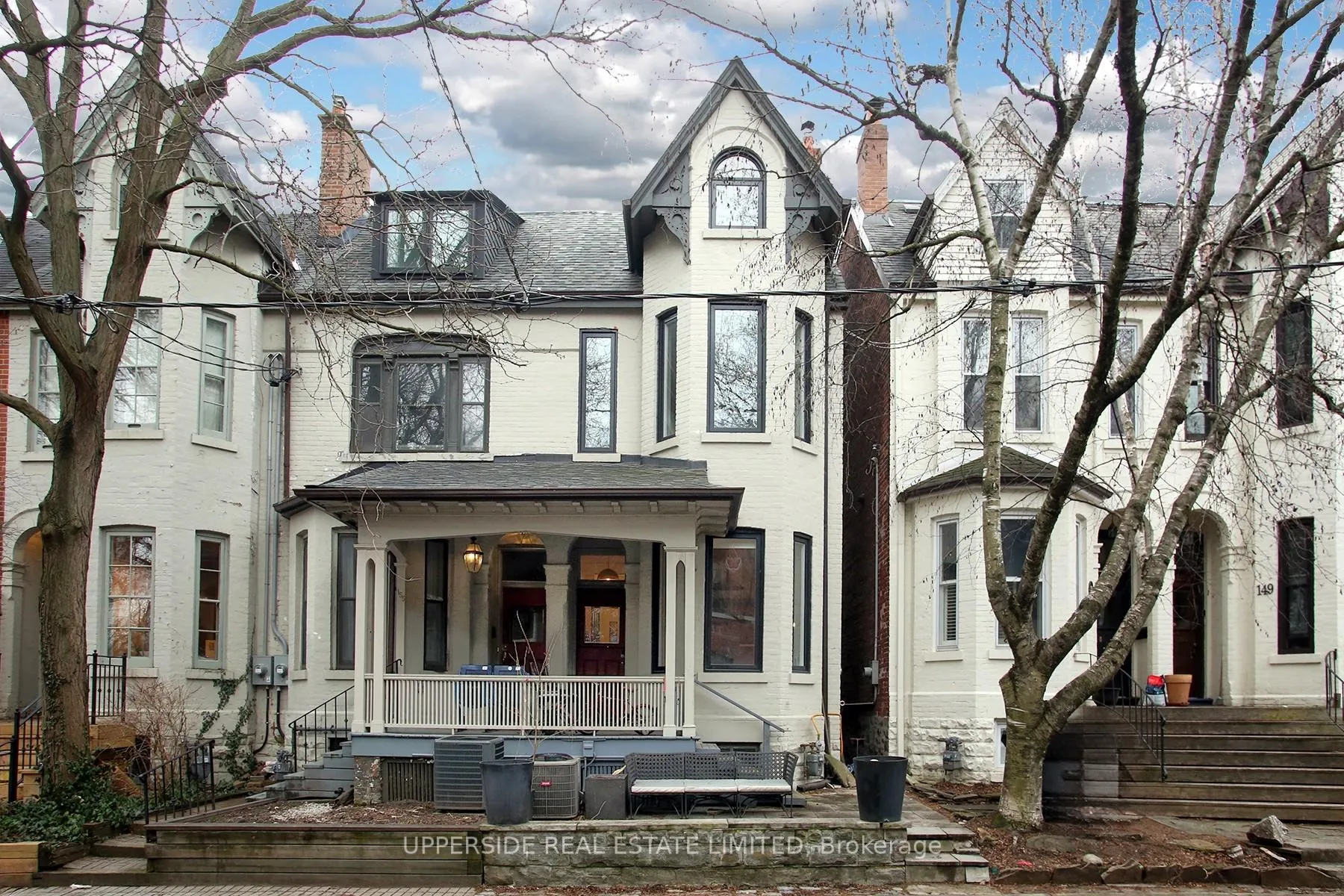 Front of 153 Collier Street