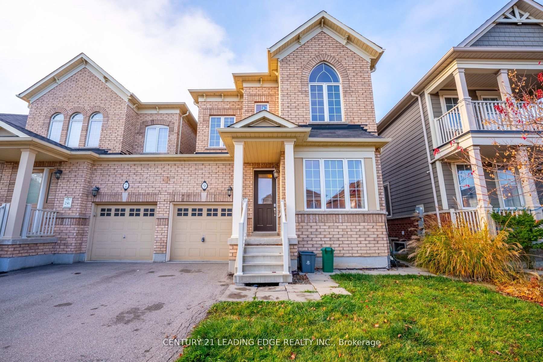 Photo 3 of 9 White Ash Road, Thorold, Confederation Heights — HOMEH