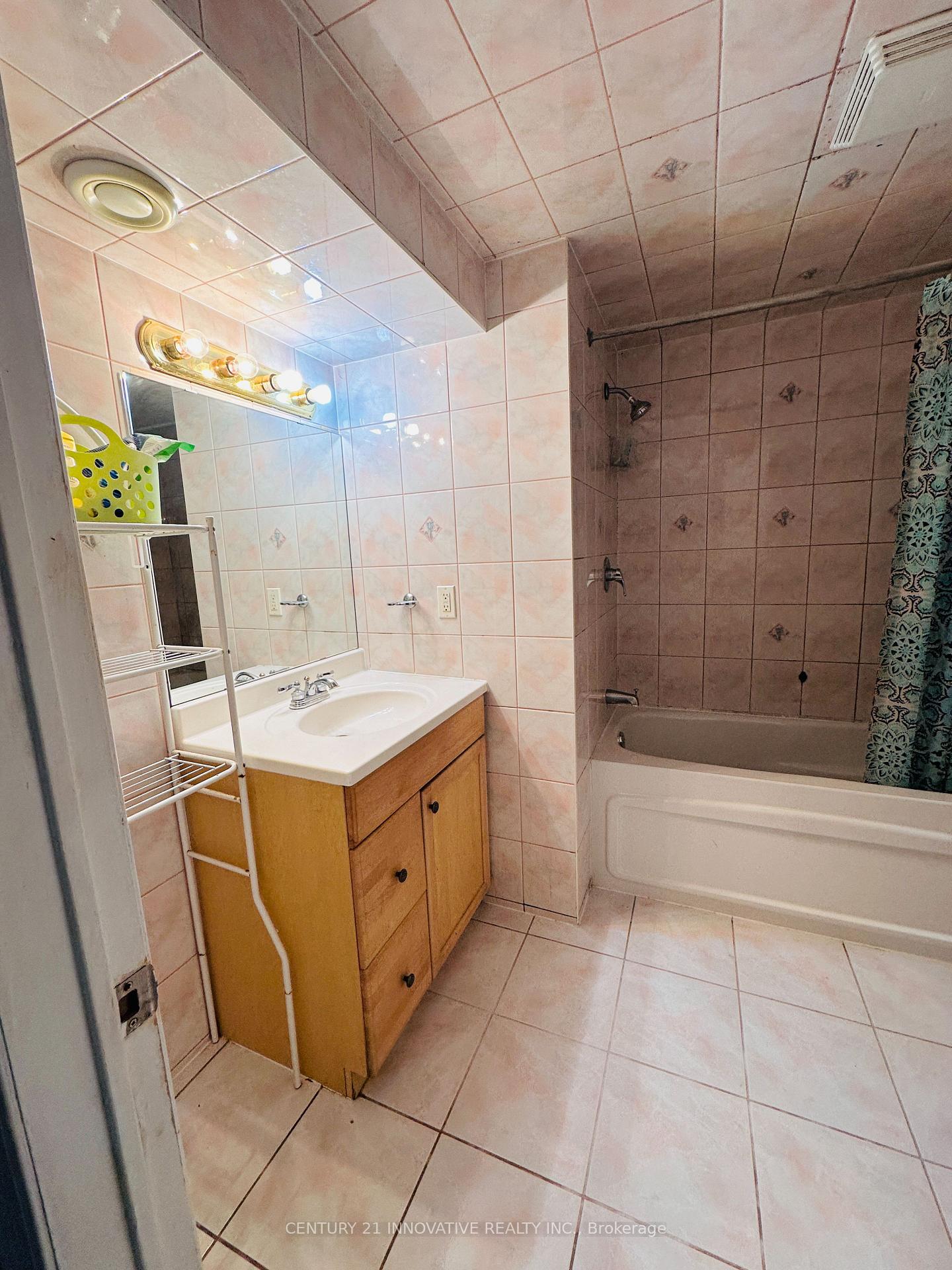 Photo 7 of Unit #bsmt, 19 Loggerhead Grove, Scarborough, Rouge — HOMEH