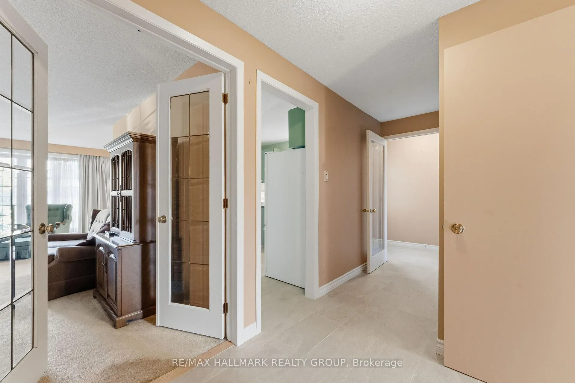 Photo 24 of 1884 Elmridge Drive, Ottawa, Beacon Hill South — HOMEH