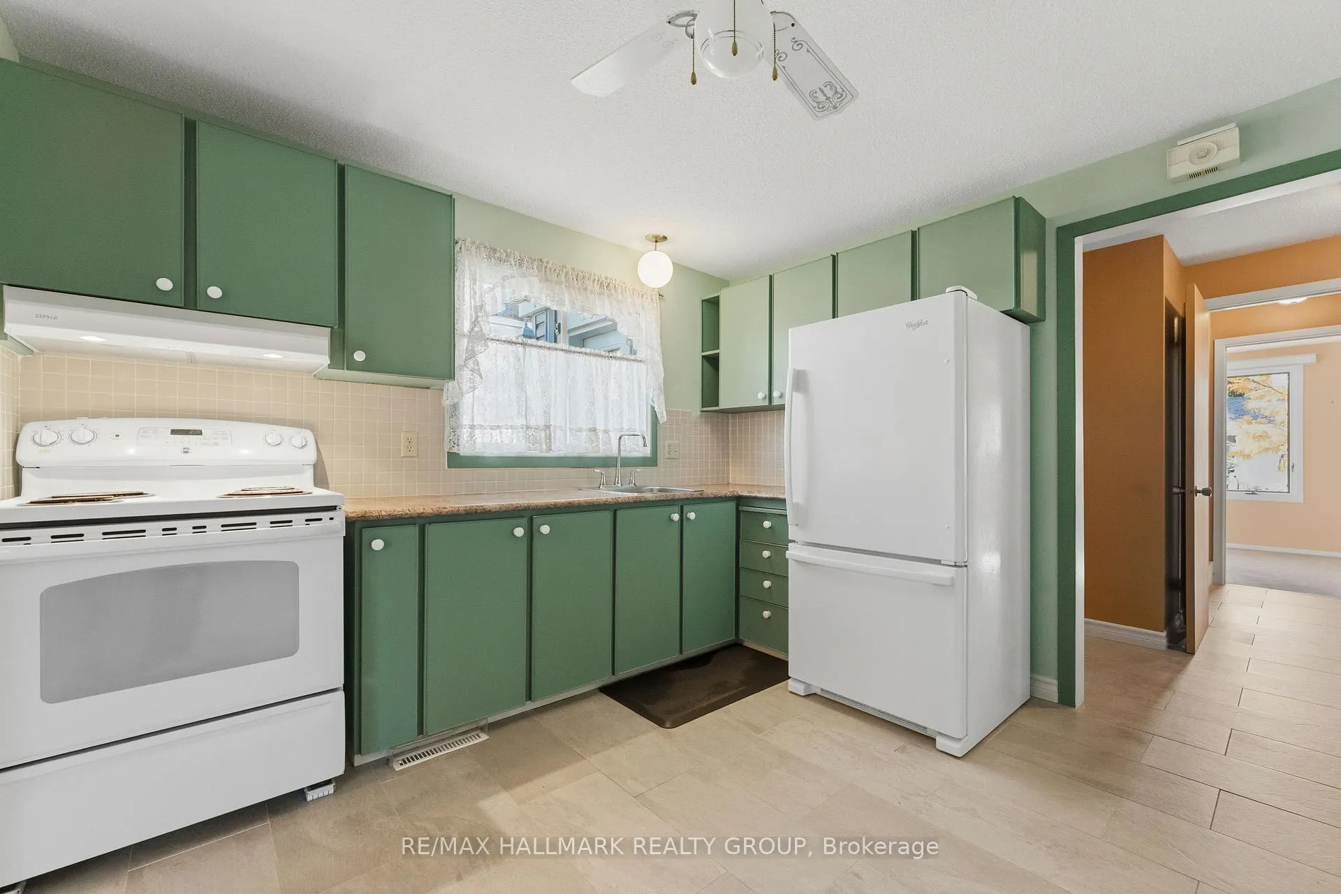 Photo 29 of 1884 Elmridge Drive, Ottawa, Beacon Hill South — HOMEH
