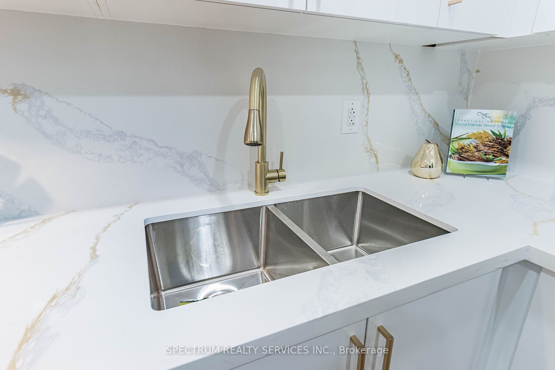 Photo 48 of 85 Golden Orchard Drive, Hamilton, Gourley — HOMEH