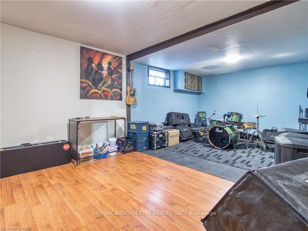 Photo 23 of 225 Taylor Street, Thorold, Allanburg/Thorold South — HOMEH