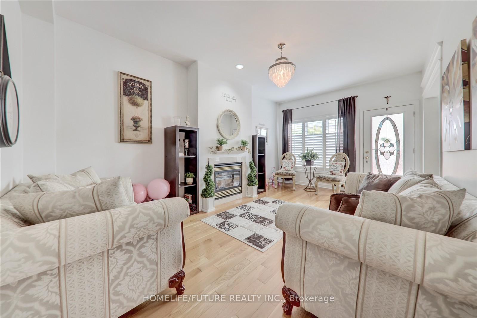 Photo 13 of 52 Nightstar Road, Scarborough, Rouge — HOMEH