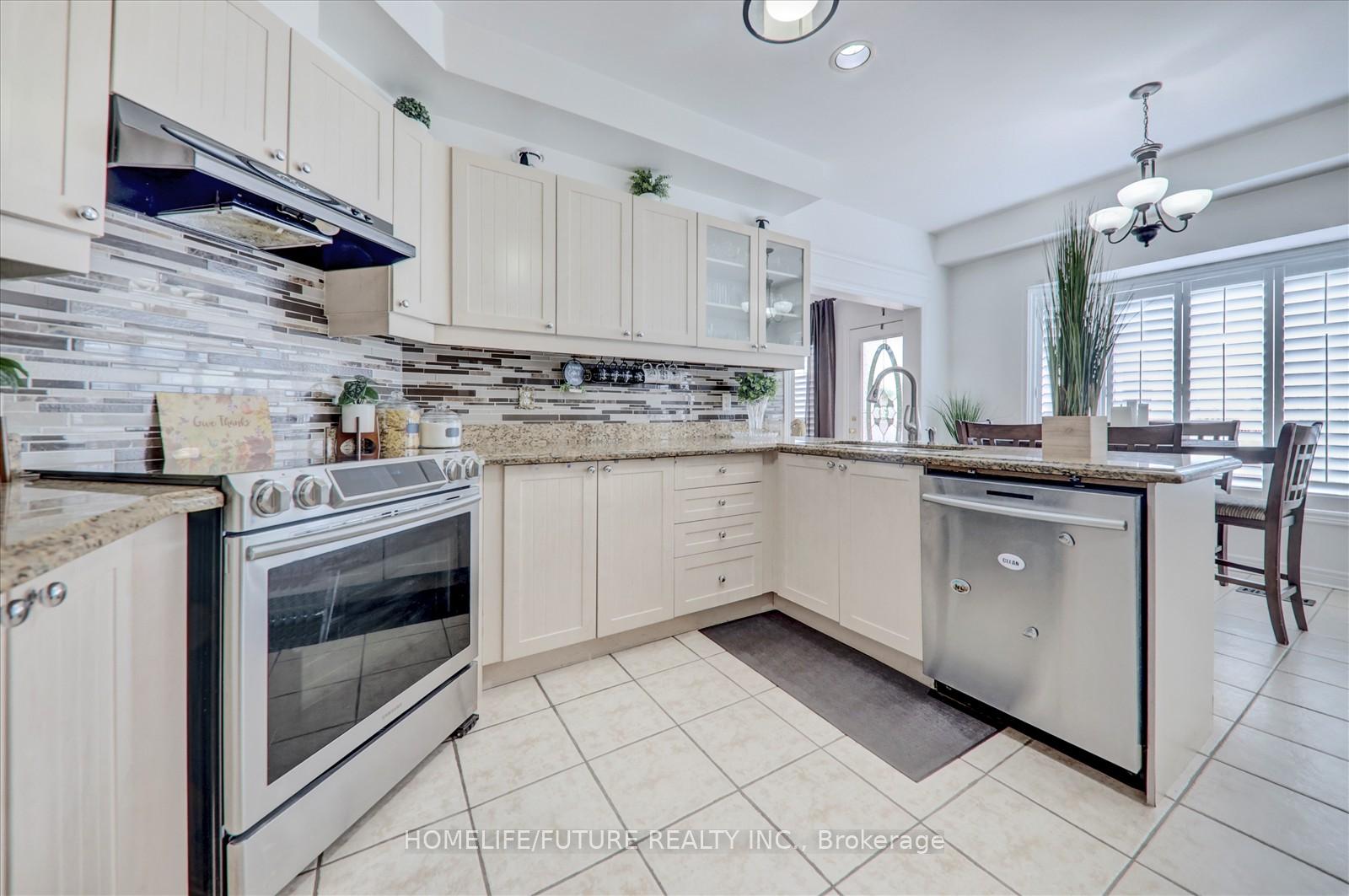 Photo 17 of 52 Nightstar Road, Scarborough, Rouge — HOMEH