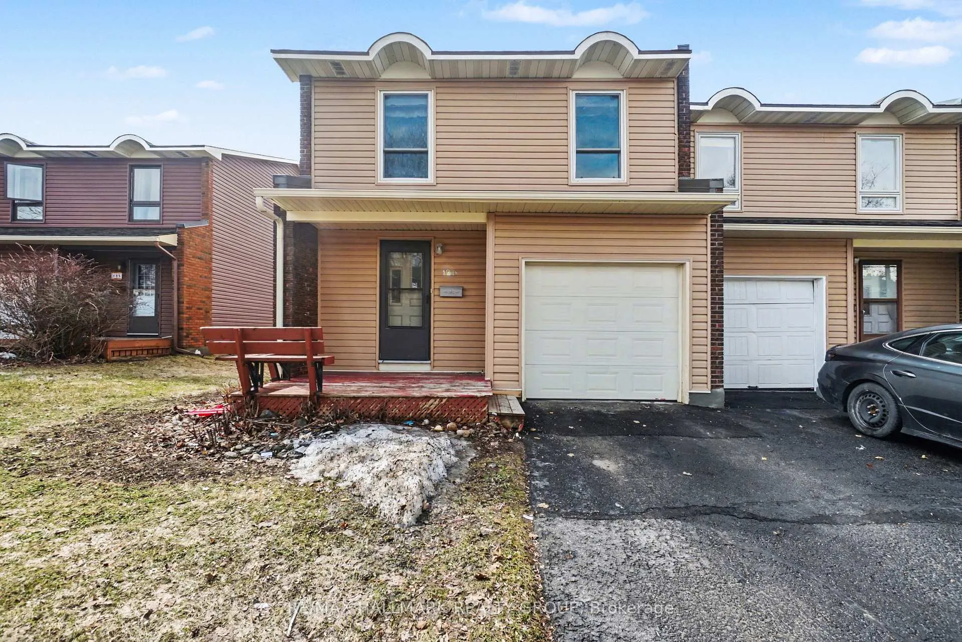 Photo 2 of 12D Arnold Drive, Ottawa, Arbeatha Park — HOMEH