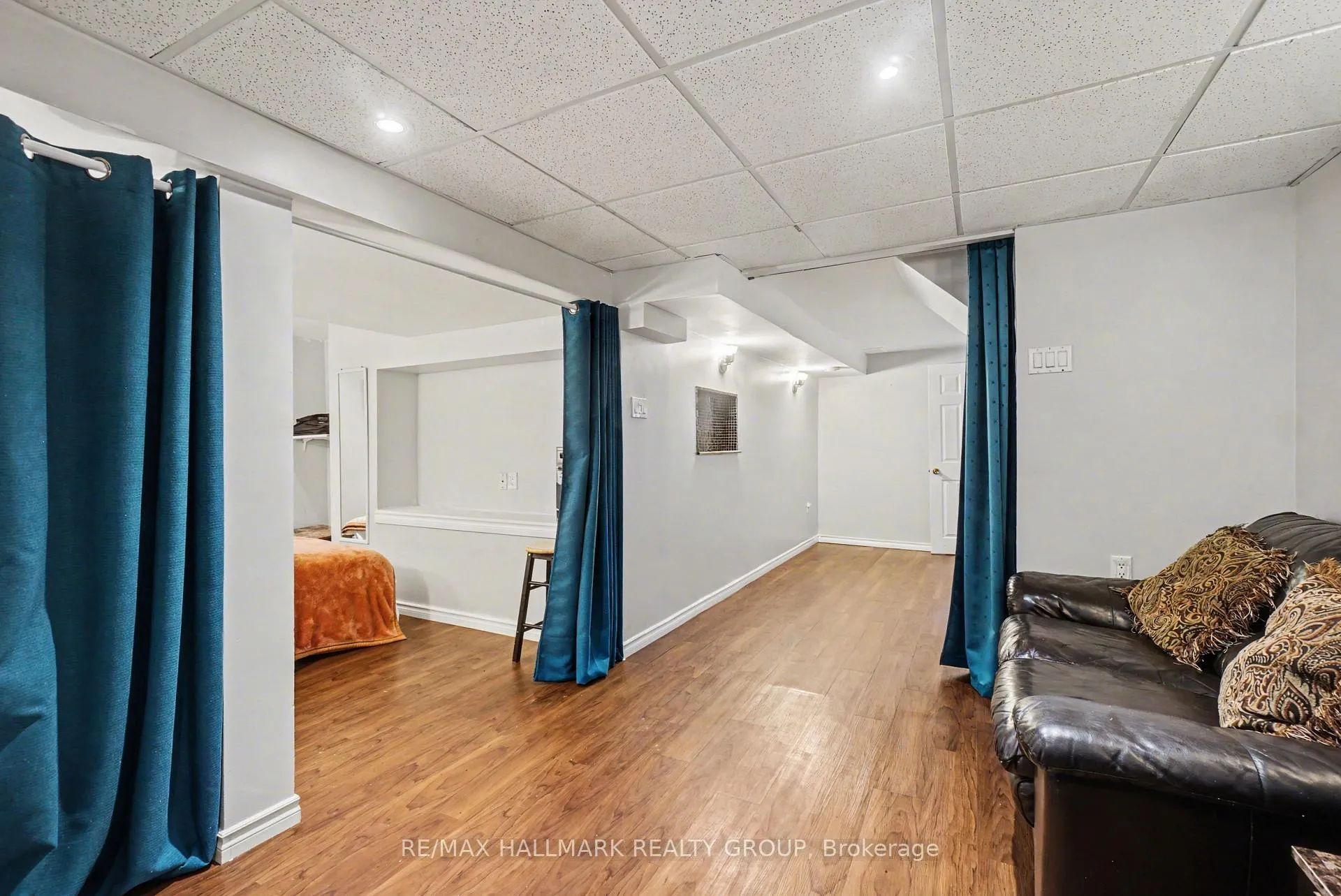 Photo 19 of 12D Arnold Drive, Ottawa, Arbeatha Park — HOMEH