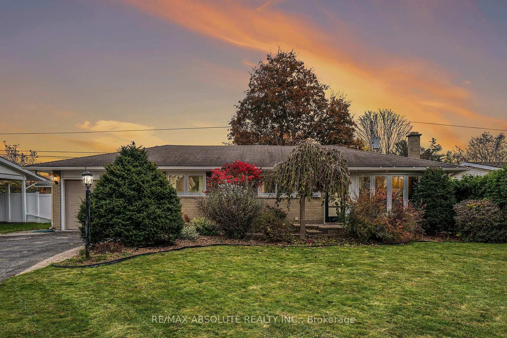 Photo 1 of 20 Harwick Crescent, Ottawa, Lynwood Village — HOMEH