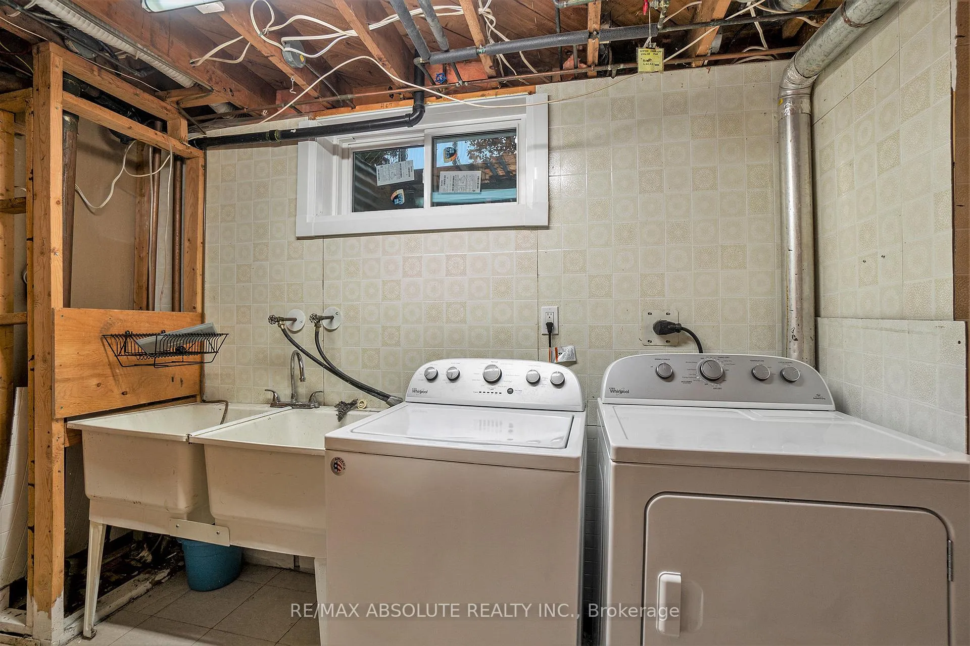 Photo 57 of 20 Harwick Crescent, Ottawa, Lynwood Village — HOMEH
