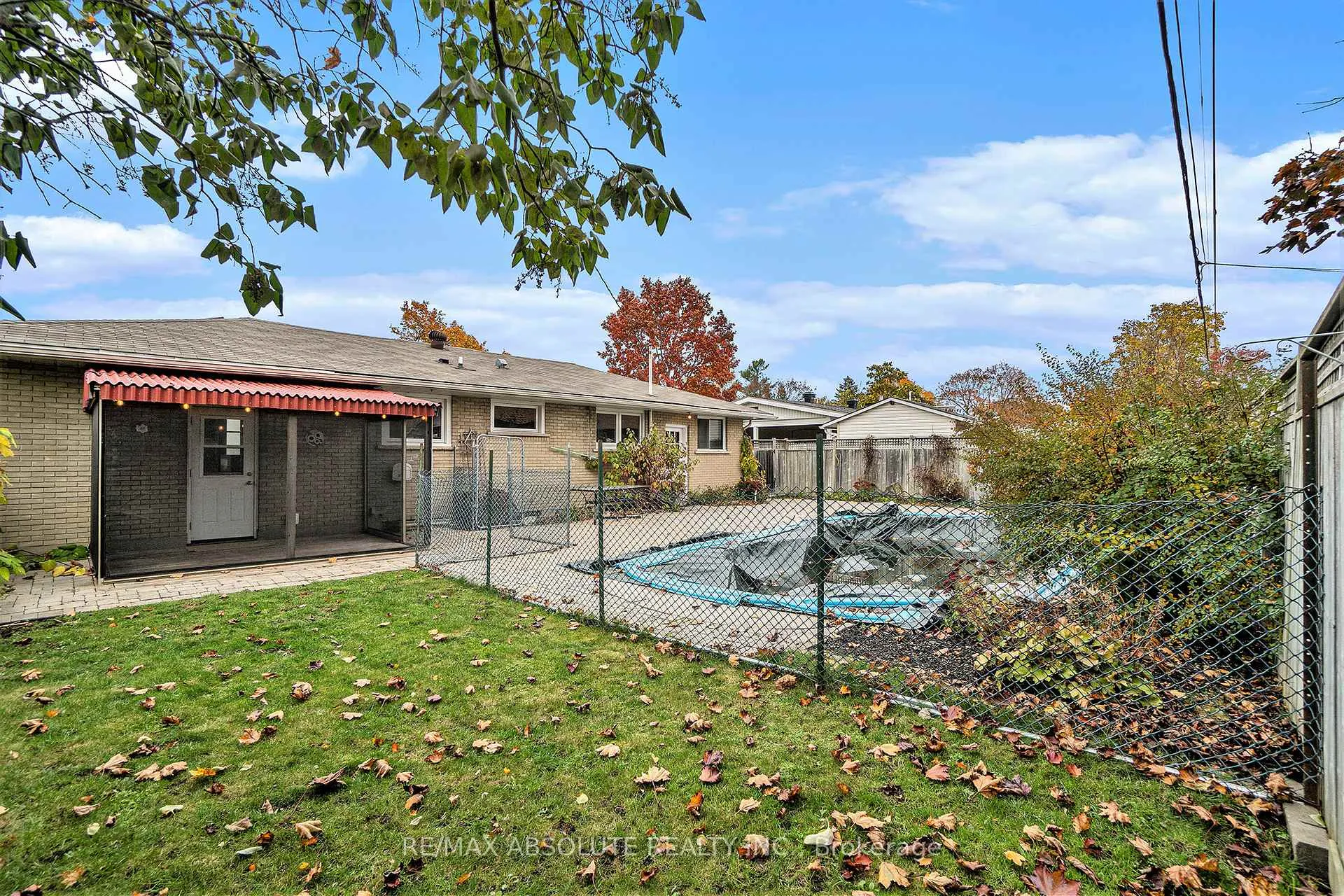 Photo 60 of 20 Harwick Crescent, Ottawa, Lynwood Village — HOMEH