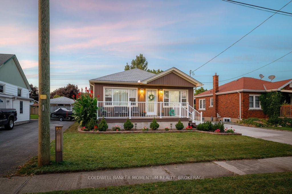 Photo 2 of 22 Rose Avenue, Thorold, Thorold Downtown — HOMEH