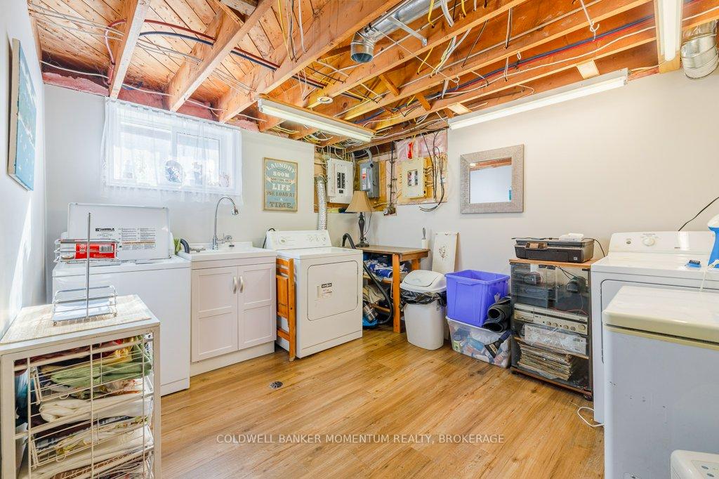 Photo 26 of 22 Rose Avenue, Thorold, Thorold Downtown — HOMEH