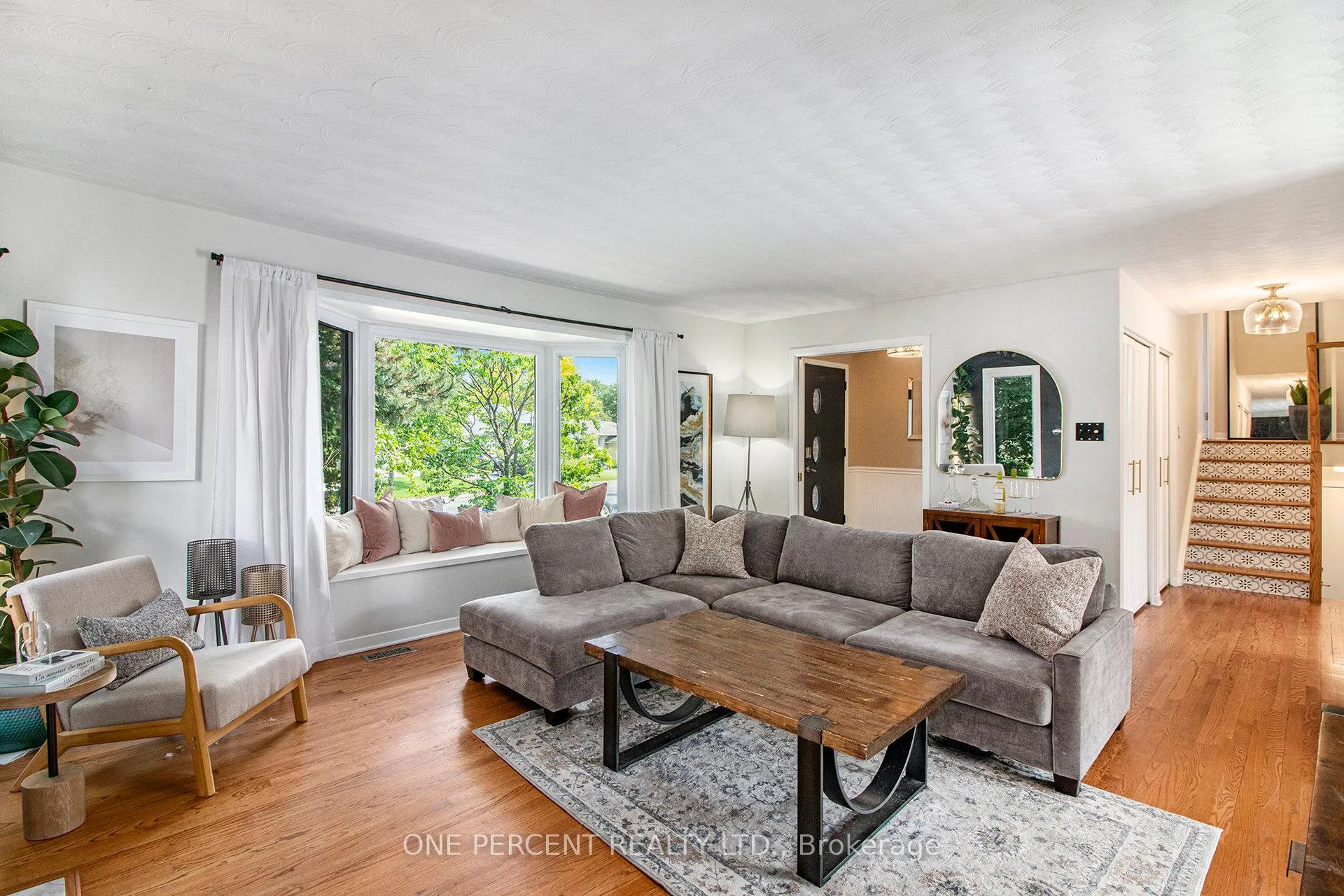 Photo 18 of 1042 Harkness Avenue, Ottawa, Riverside Park — HOMEH