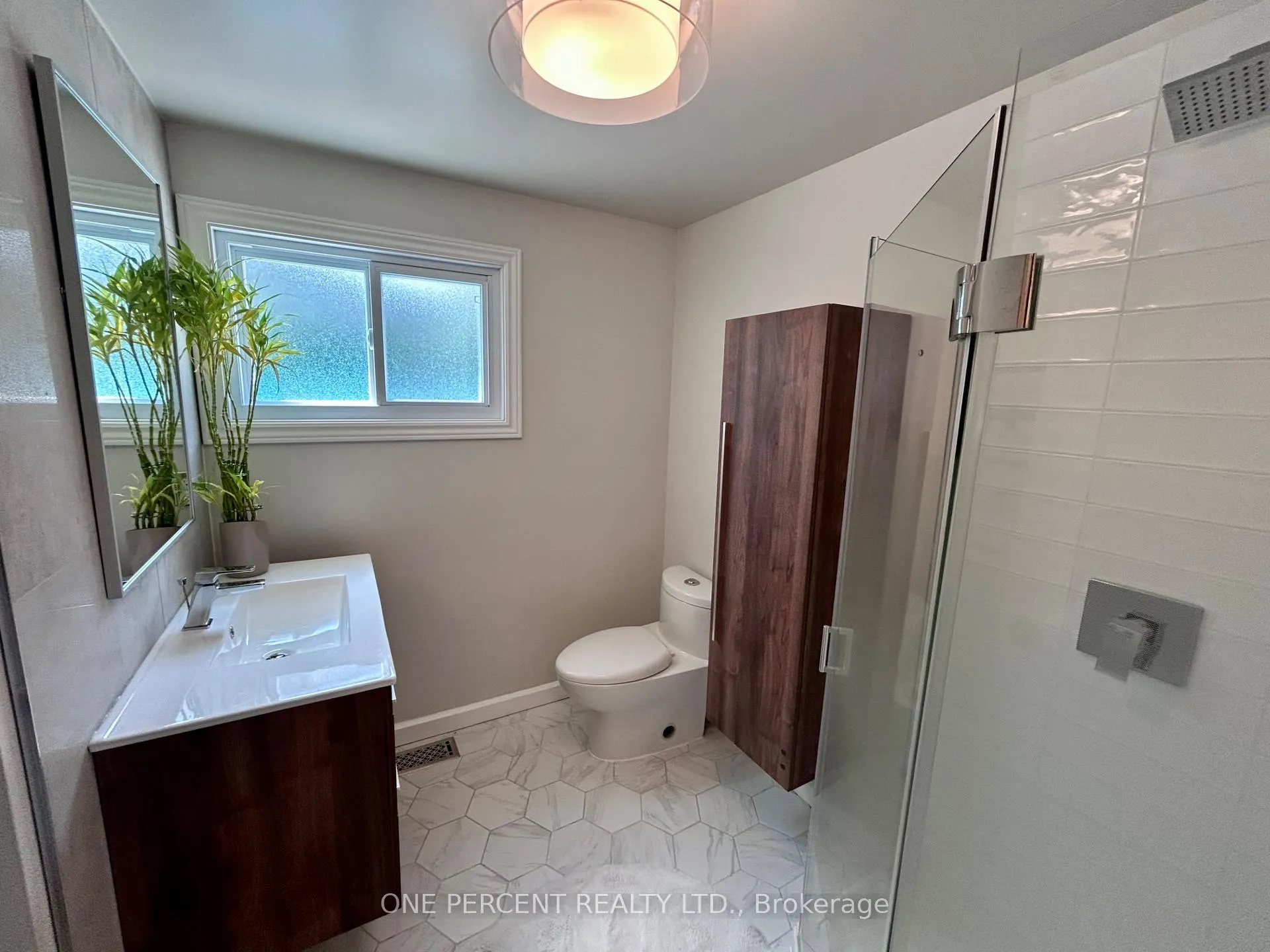 Photo 52 of 1042 Harkness Avenue, Ottawa, Riverside Park — HOMEH