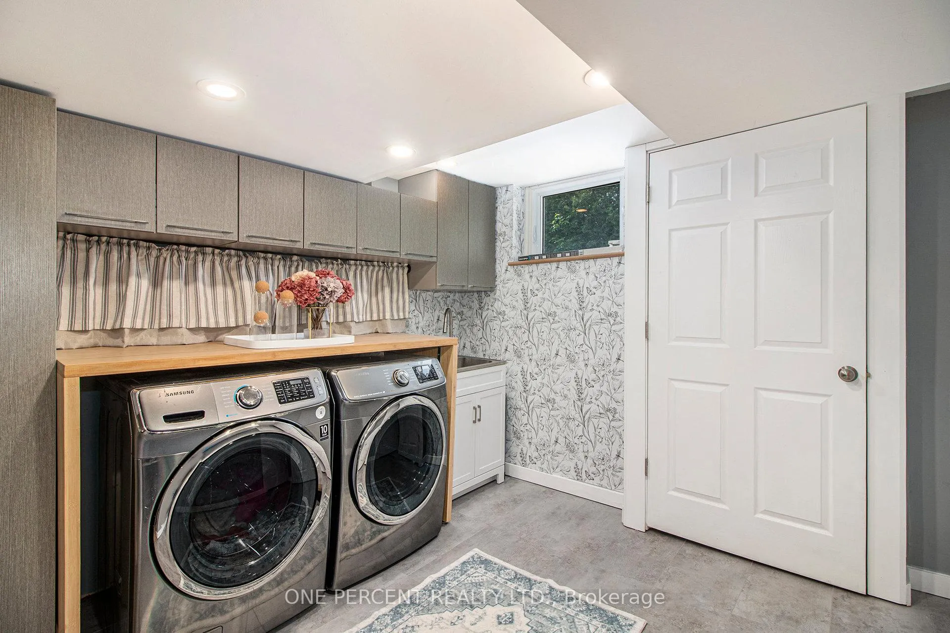 Photo 57 of 1042 Harkness Avenue, Ottawa, Riverside Park — HOMEH