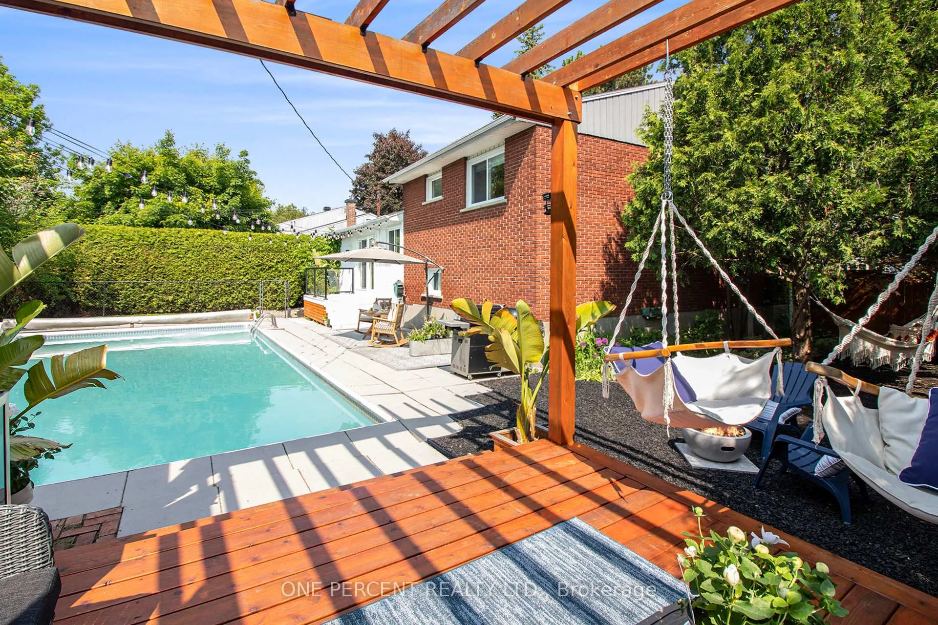 Photo 83 of 1042 Harkness Avenue, Ottawa, Riverside Park — HOMEH