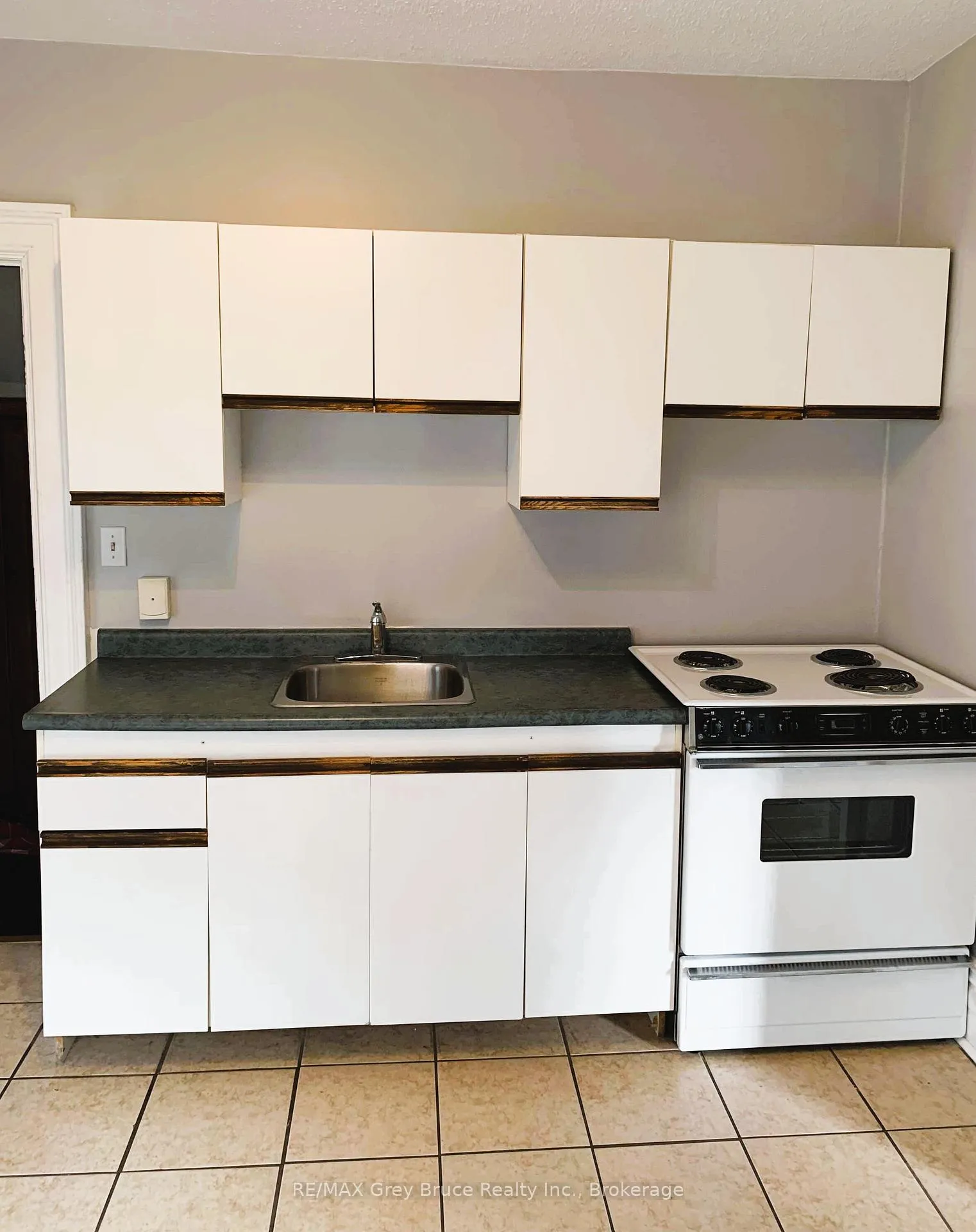 Photo 13 of Unit Suite 2, 235 10th St W, Owen Sound — HOMEH