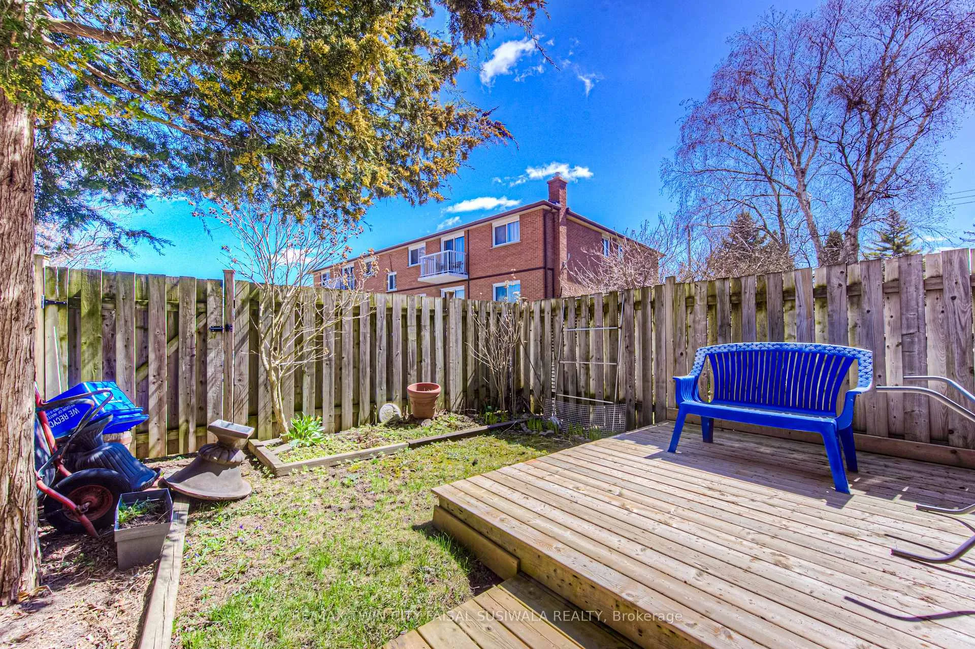 Photo 4 of Unit 6, 70 Morgan Avenue, Kitchener — HOMEH