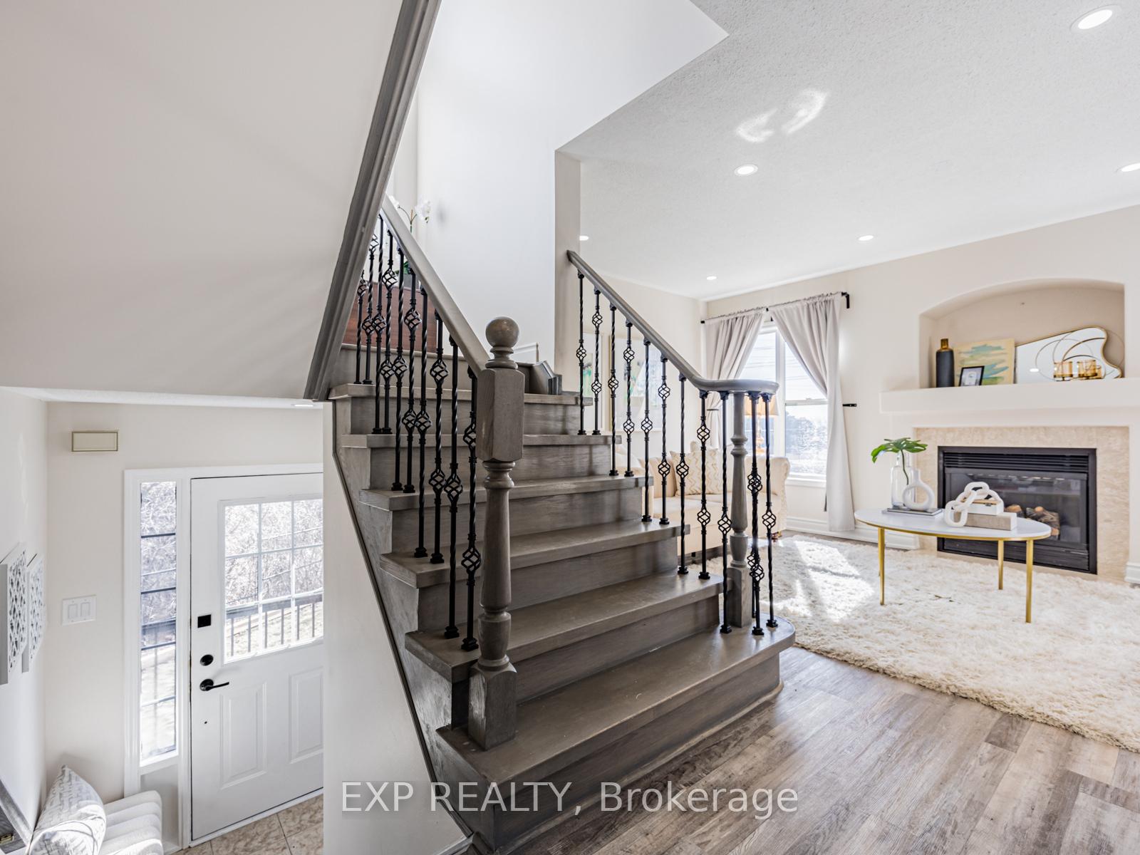 Photo 3 of 67 Trailview Terrace, Scarborough, Rouge — HOMEH