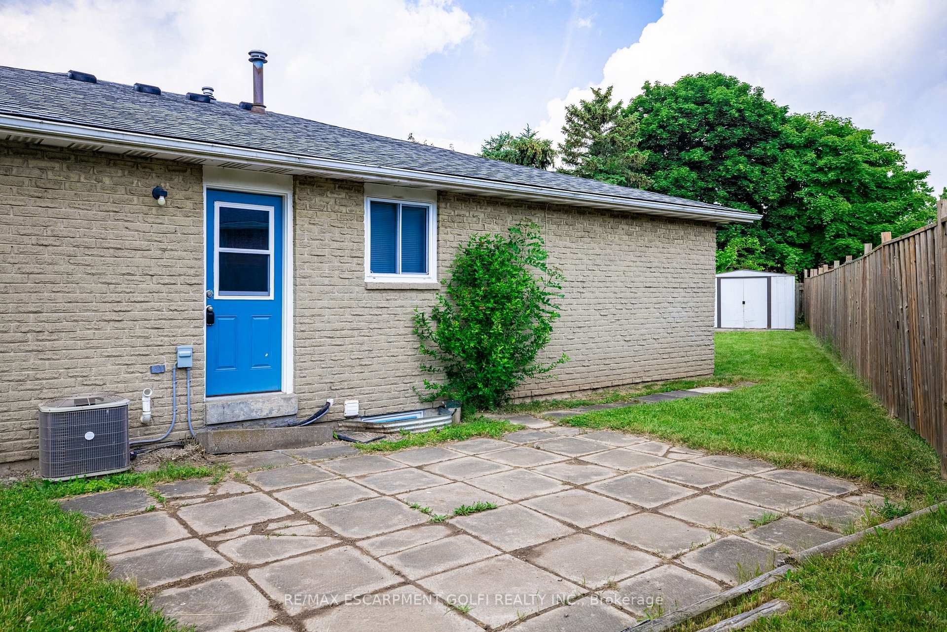 Photo 33 of 25 Lampman Crescent, Thorold, Confederation Heights — HOMEH