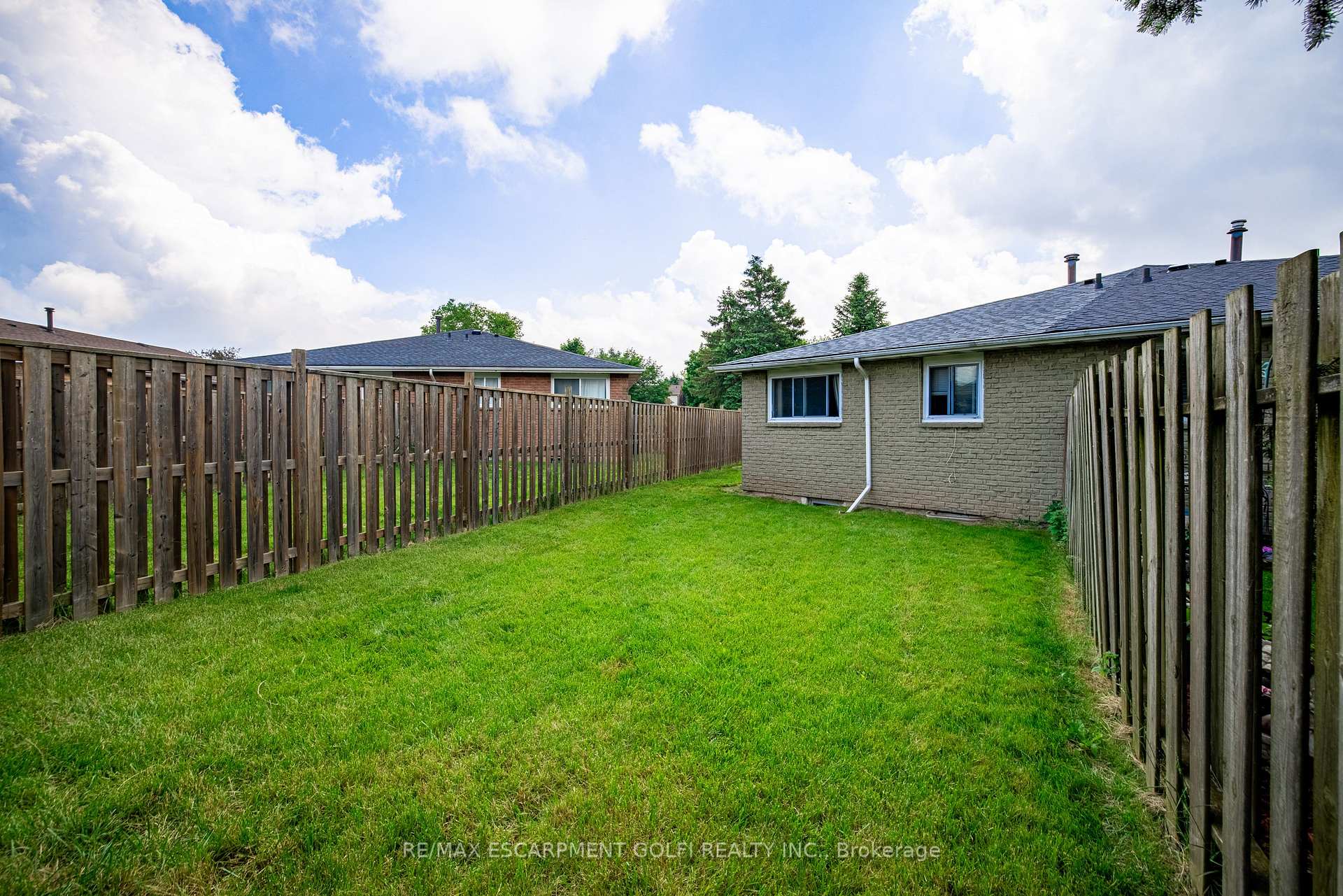 Photo 35 of 25 Lampman Crescent, Thorold, Confederation Heights — HOMEH