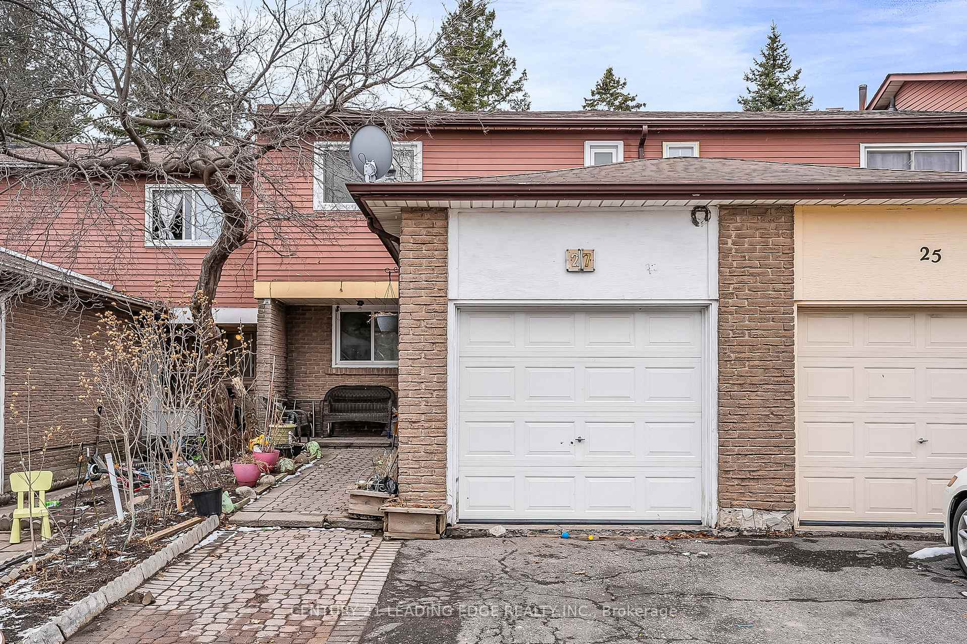 Photo 3 of 27 Bradstone Square, Scarborough, Malvern — HOMEH