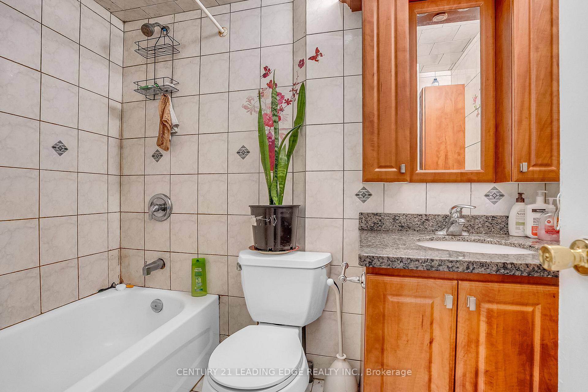 Photo 17 of 27 Bradstone Square, Scarborough, Malvern — HOMEH