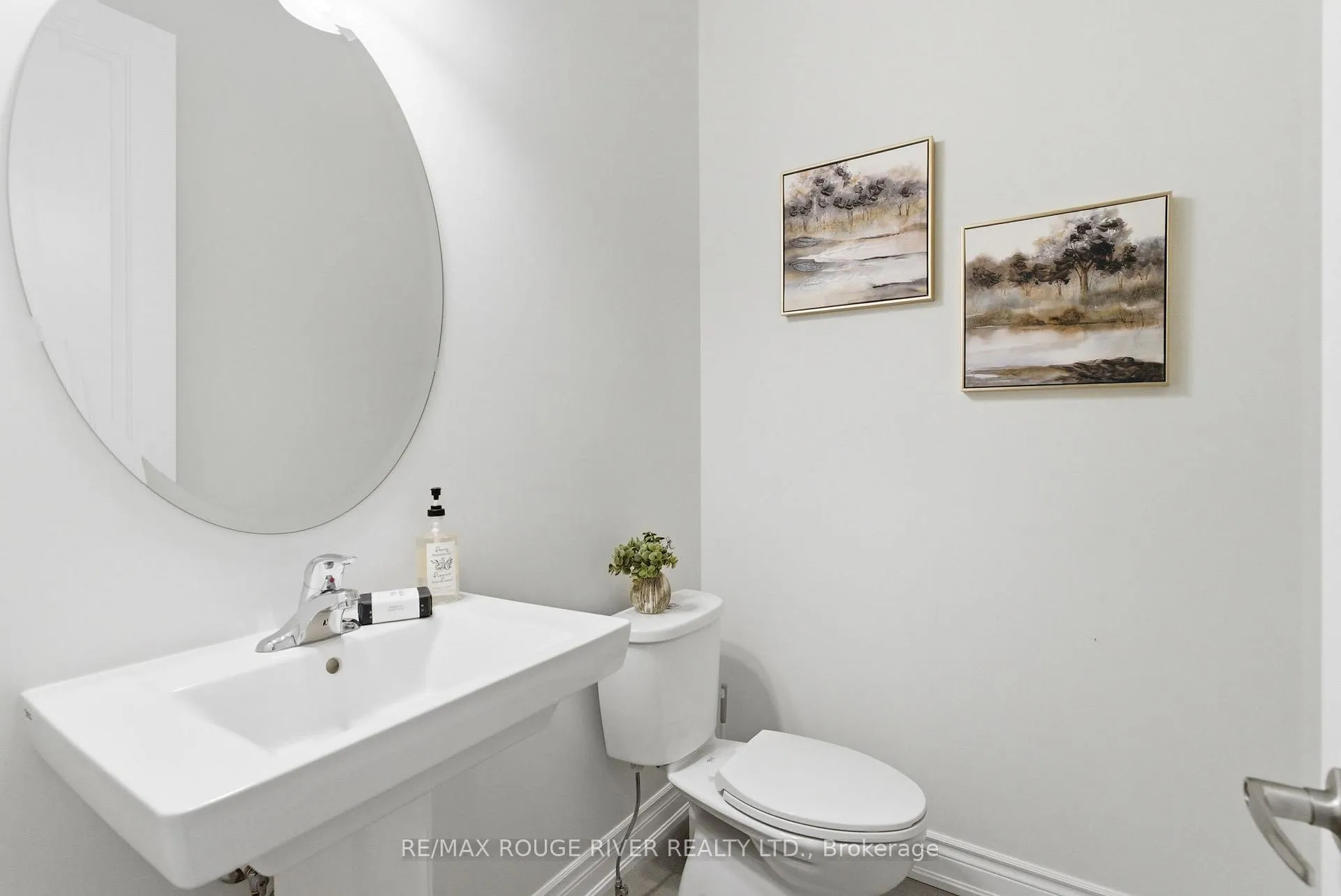 Photo 8 of 15 Brabin Circle, Whitby, Rural Whitby — HOMEH