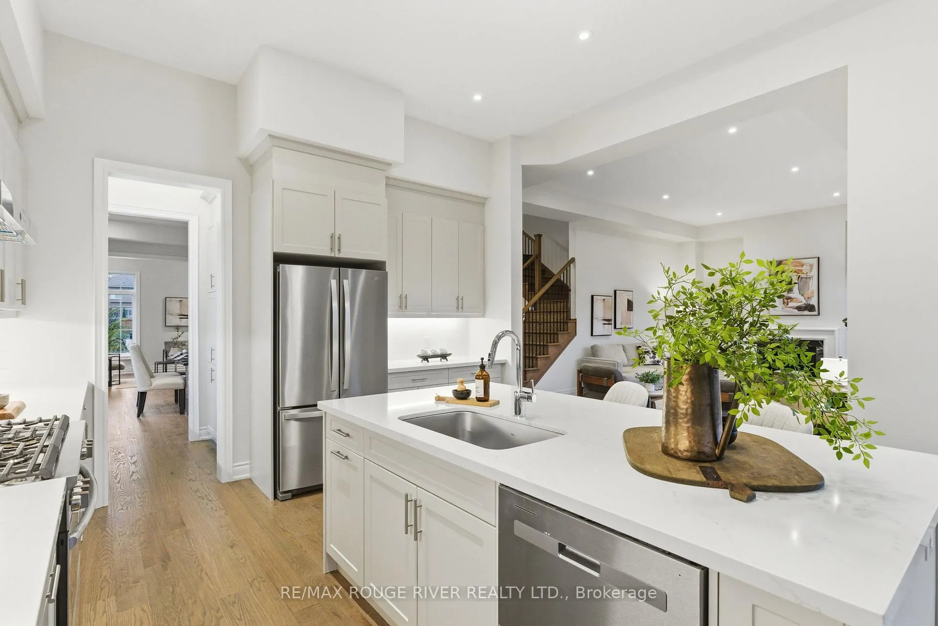 Photo 18 of 15 Brabin Circle, Whitby, Rural Whitby — HOMEH