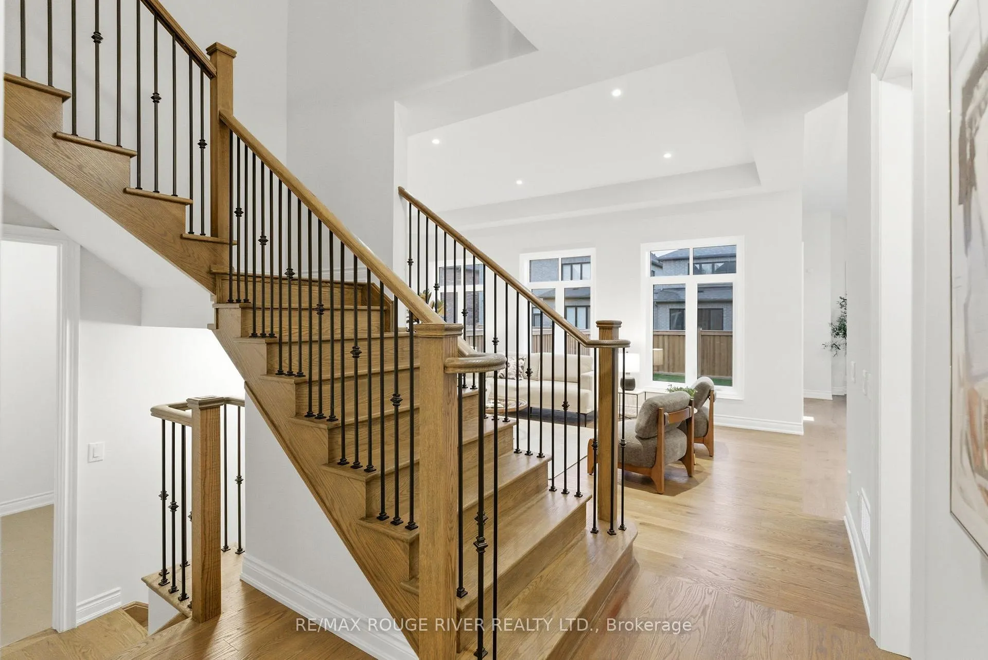 Photo 23 of 15 Brabin Circle, Whitby, Rural Whitby — HOMEH