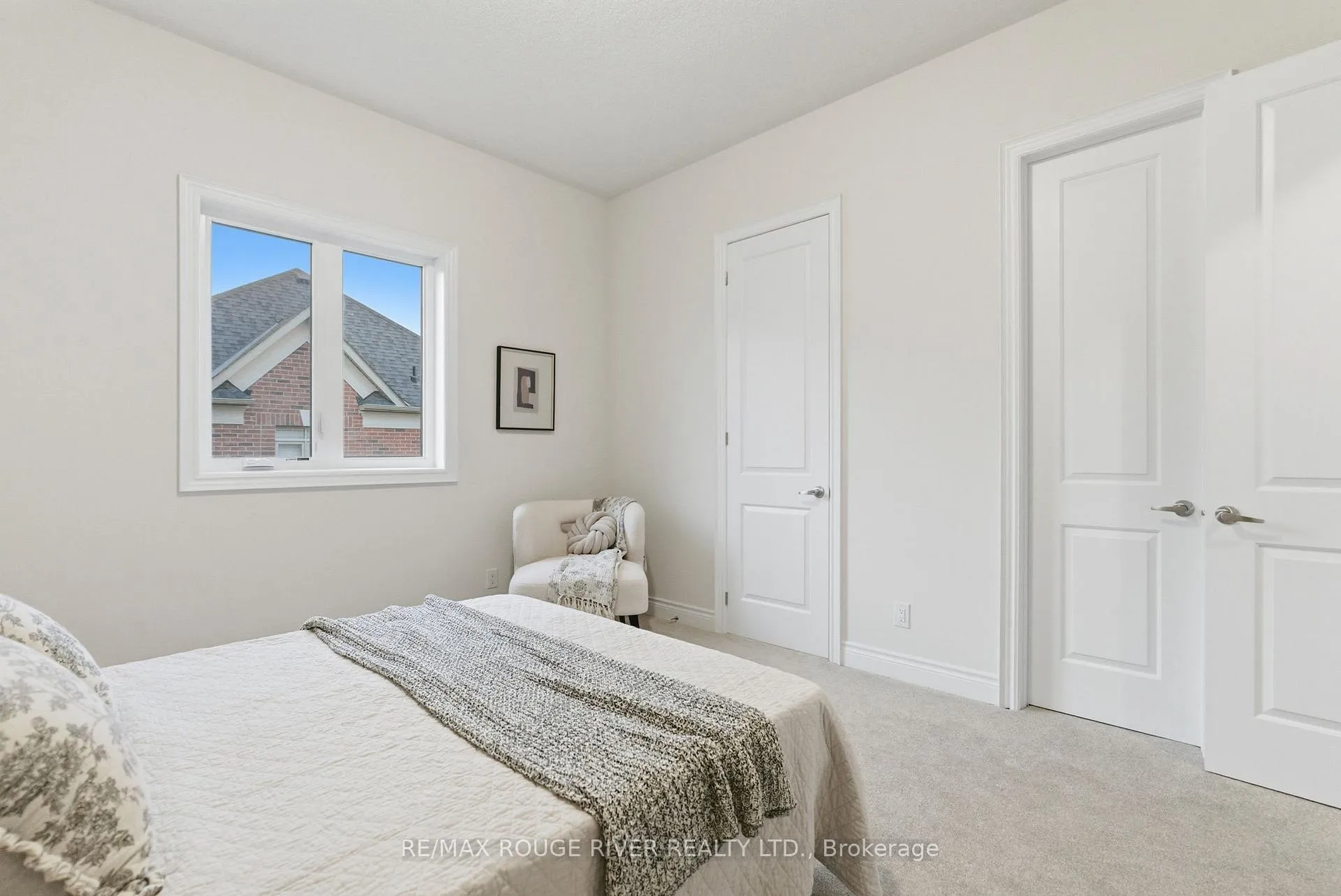 Photo 41 of 15 Brabin Circle, Whitby, Rural Whitby — HOMEH