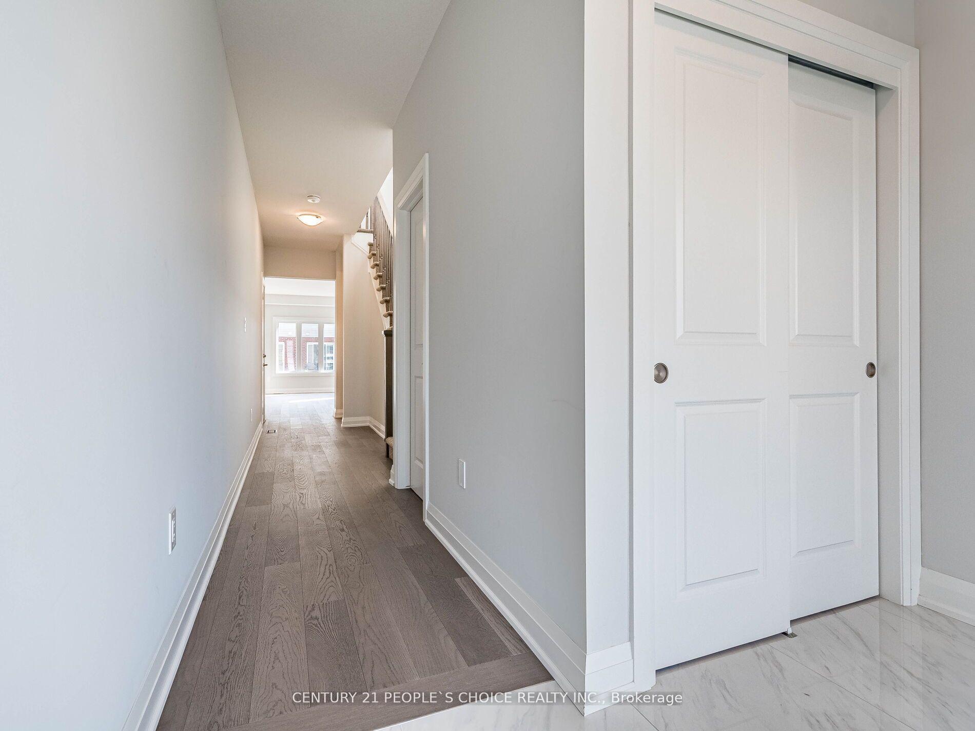Photo 4 of 100 Bur Oak Drive, Thorold, Confederation Heights — HOMEH