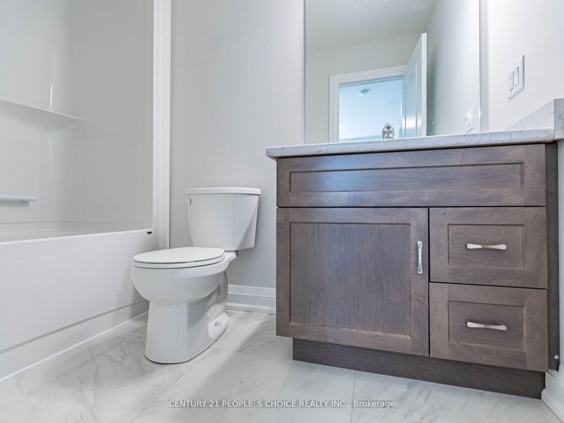 Photo 35 of 100 Bur Oak Drive, Thorold, Confederation Heights — HOMEH