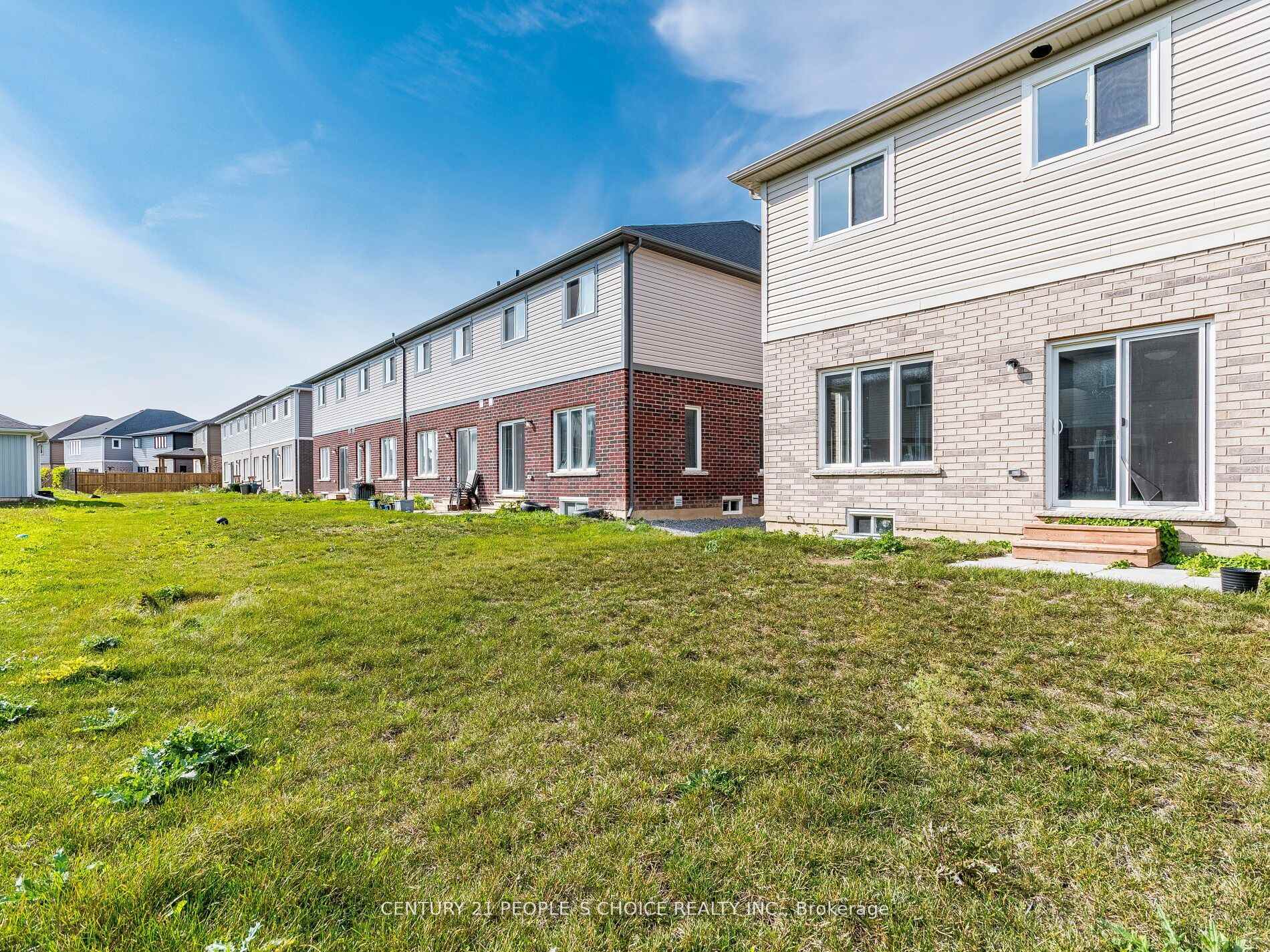 Photo 39 of 100 Bur Oak Drive, Thorold, Confederation Heights — HOMEH