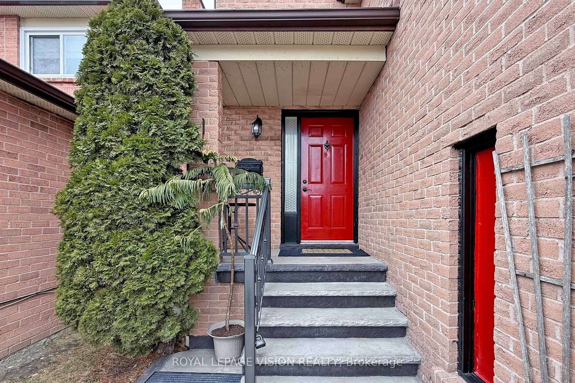 Photo 3 of 196 Generation Boulevard, Scarborough, Rouge — HOMEH