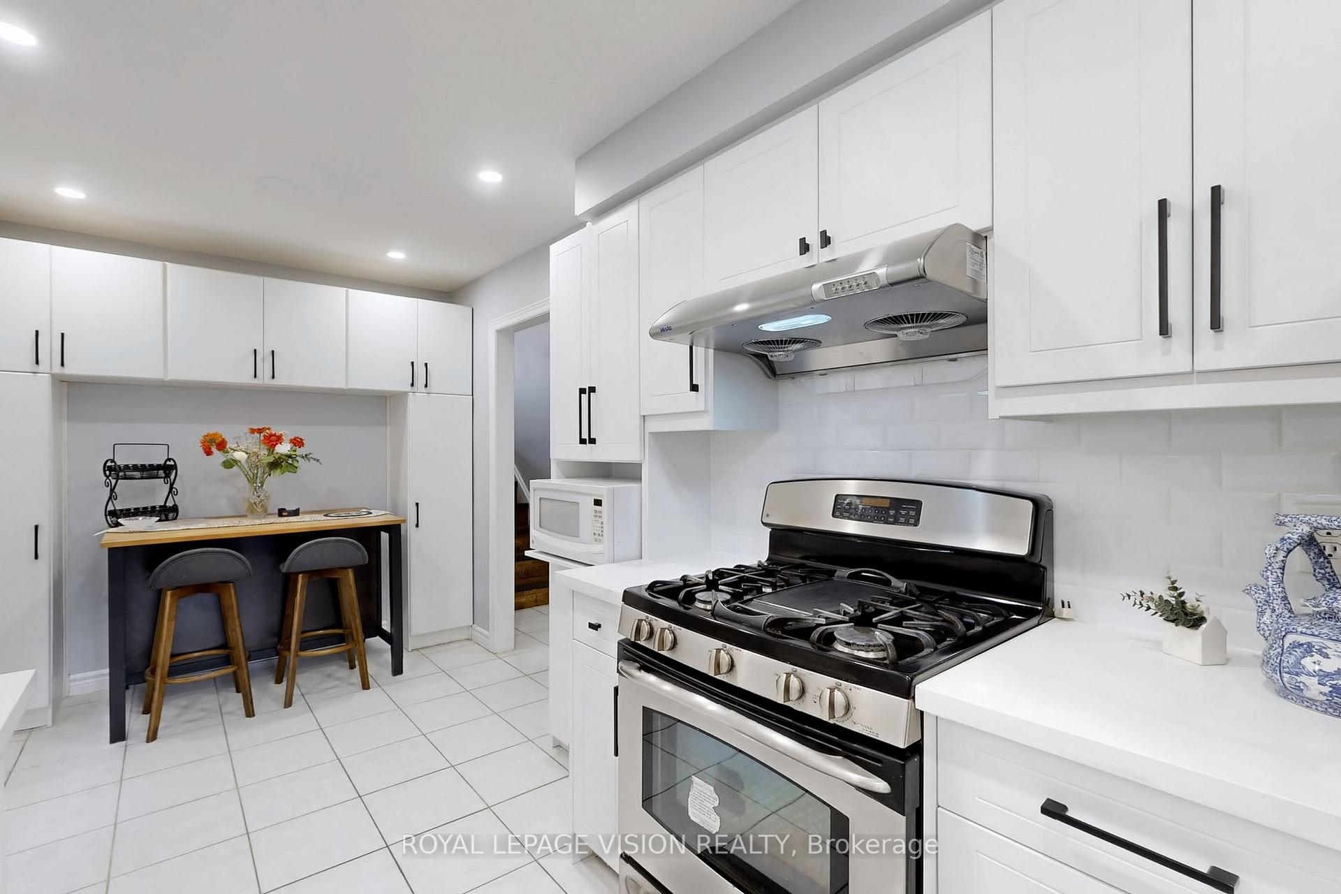 Photo 13 of 196 Generation Boulevard, Scarborough, Rouge — HOMEH