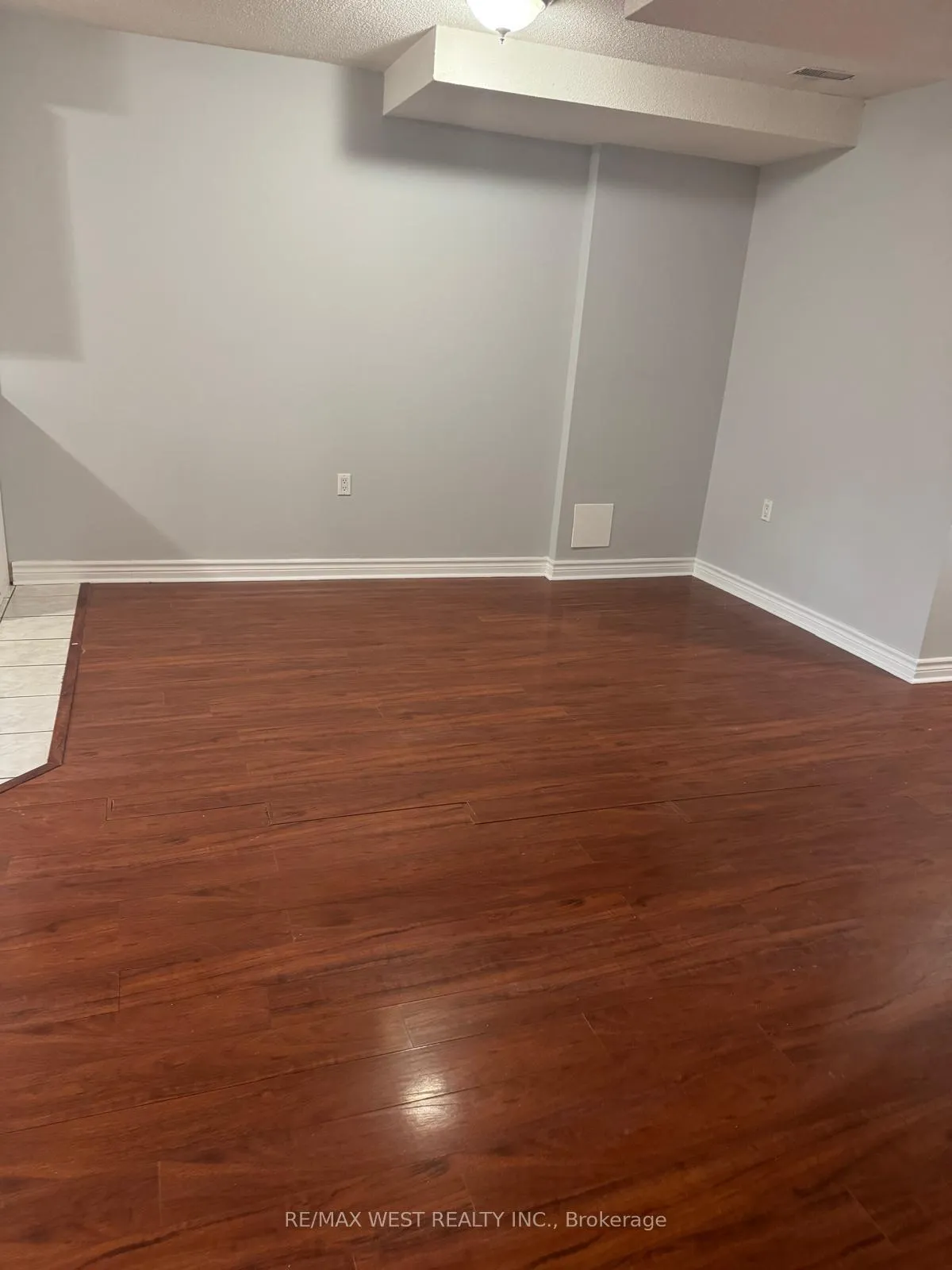 Photo 5 of Unit Bsmt, 14 Deerchase Road, Brampton, Brampton East — HOMEH