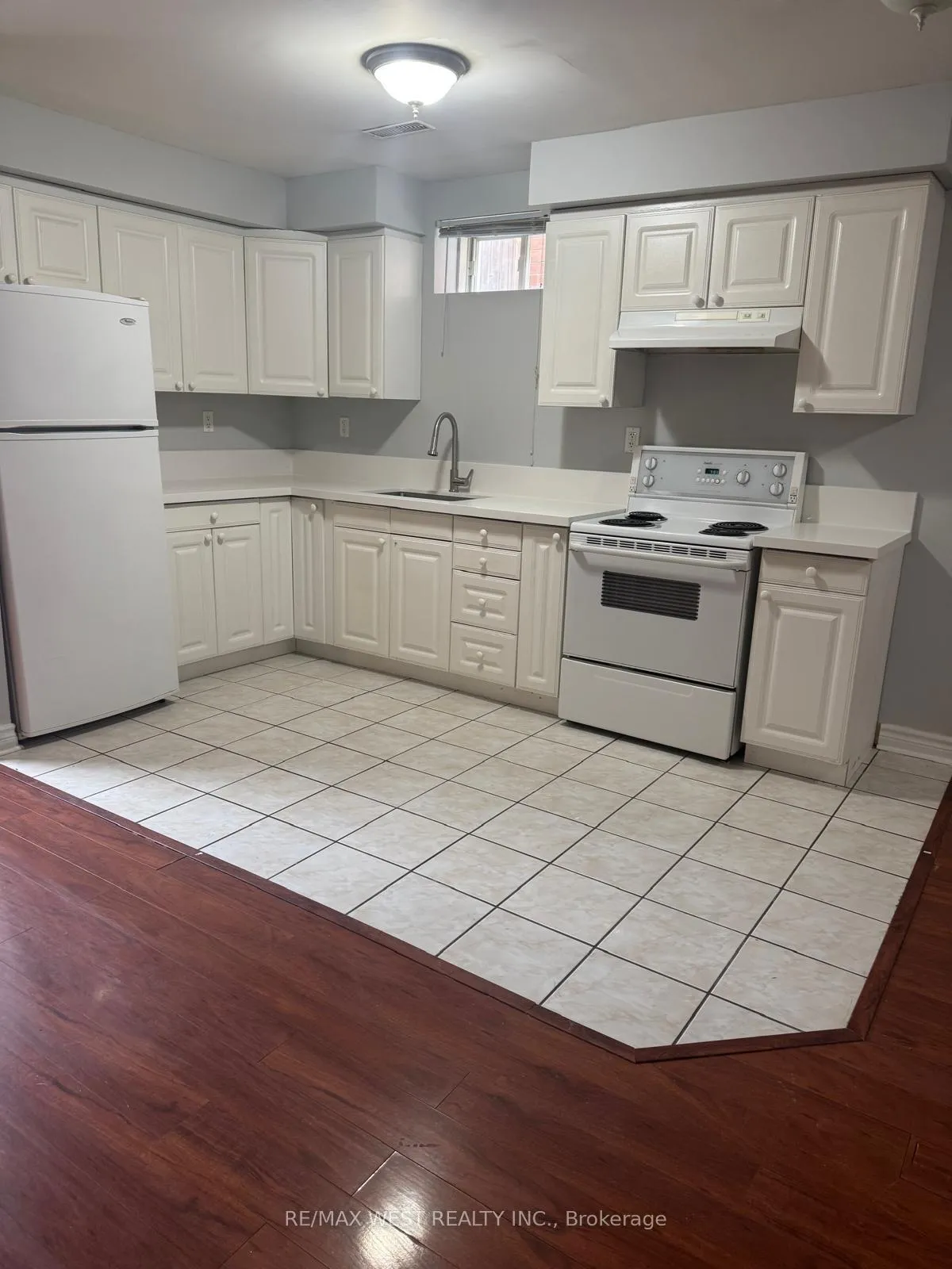 Photo 6 of Unit Bsmt, 14 Deerchase Road, Brampton, Brampton East — HOMEH