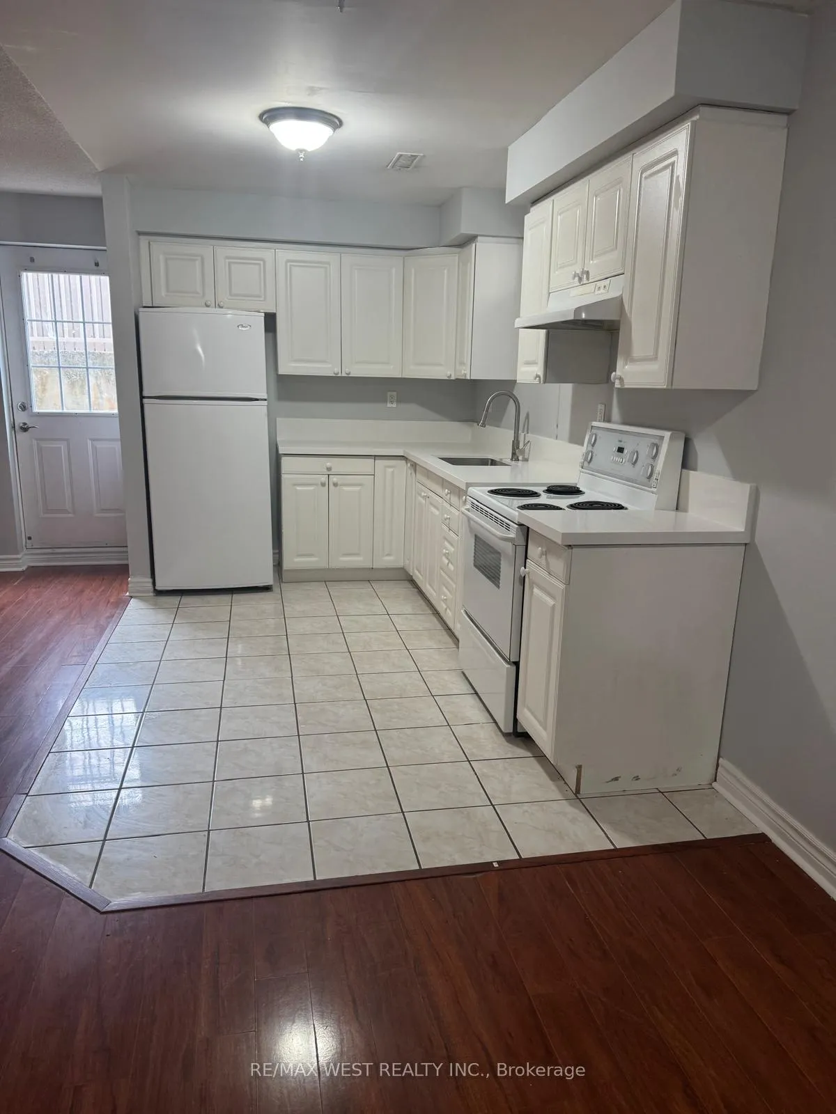 Photo 7 of Unit Bsmt, 14 Deerchase Road, Brampton, Brampton East — HOMEH