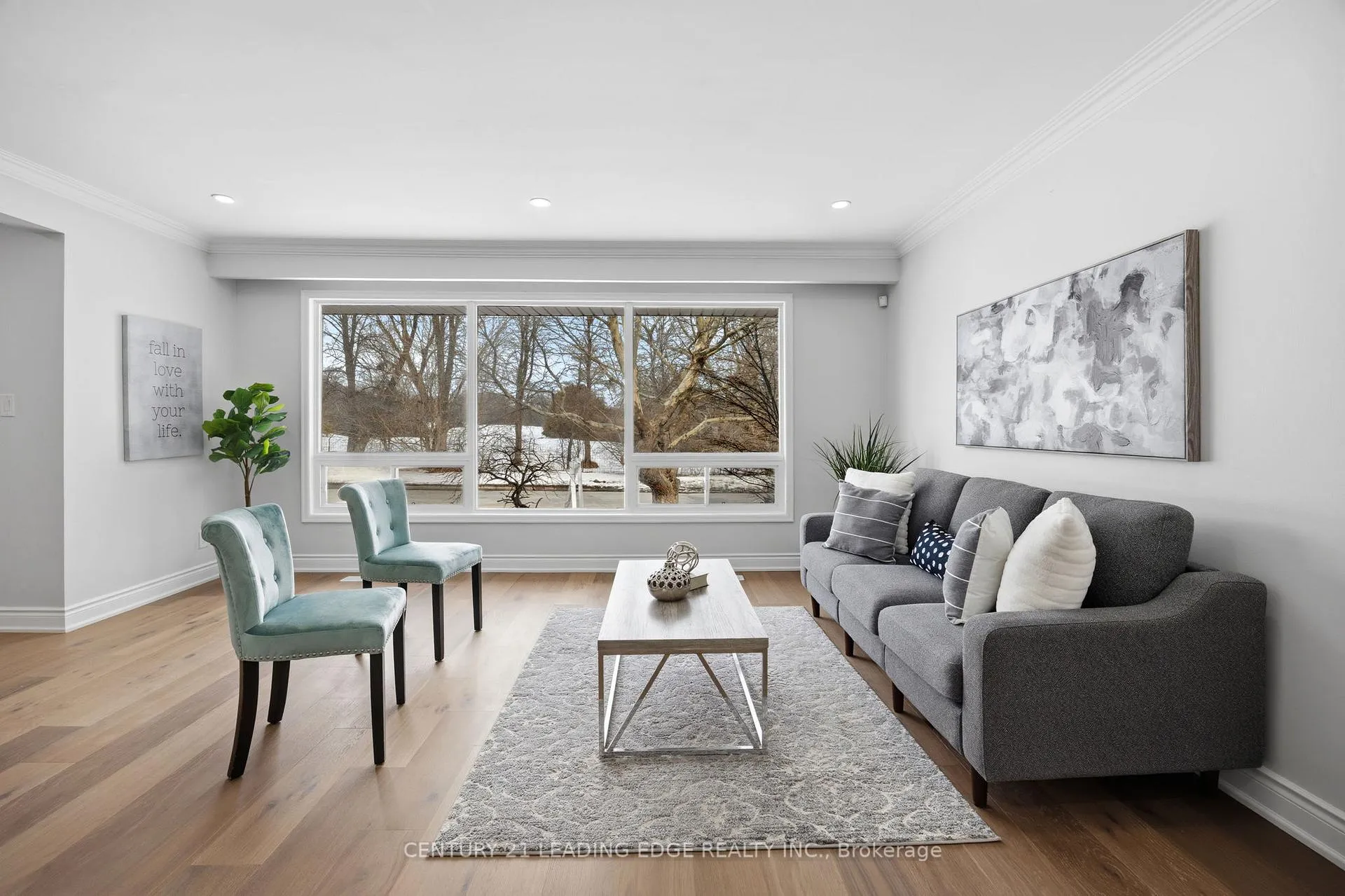 Photo 6 of 532 Park Road N, Oshawa, McLaughlin — HOMEH