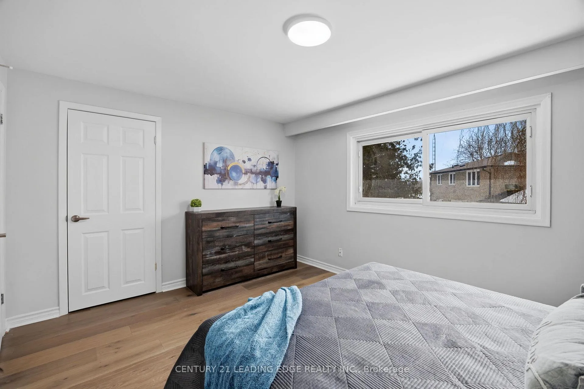 Photo 16 of 532 Park Road N, Oshawa, McLaughlin — HOMEH