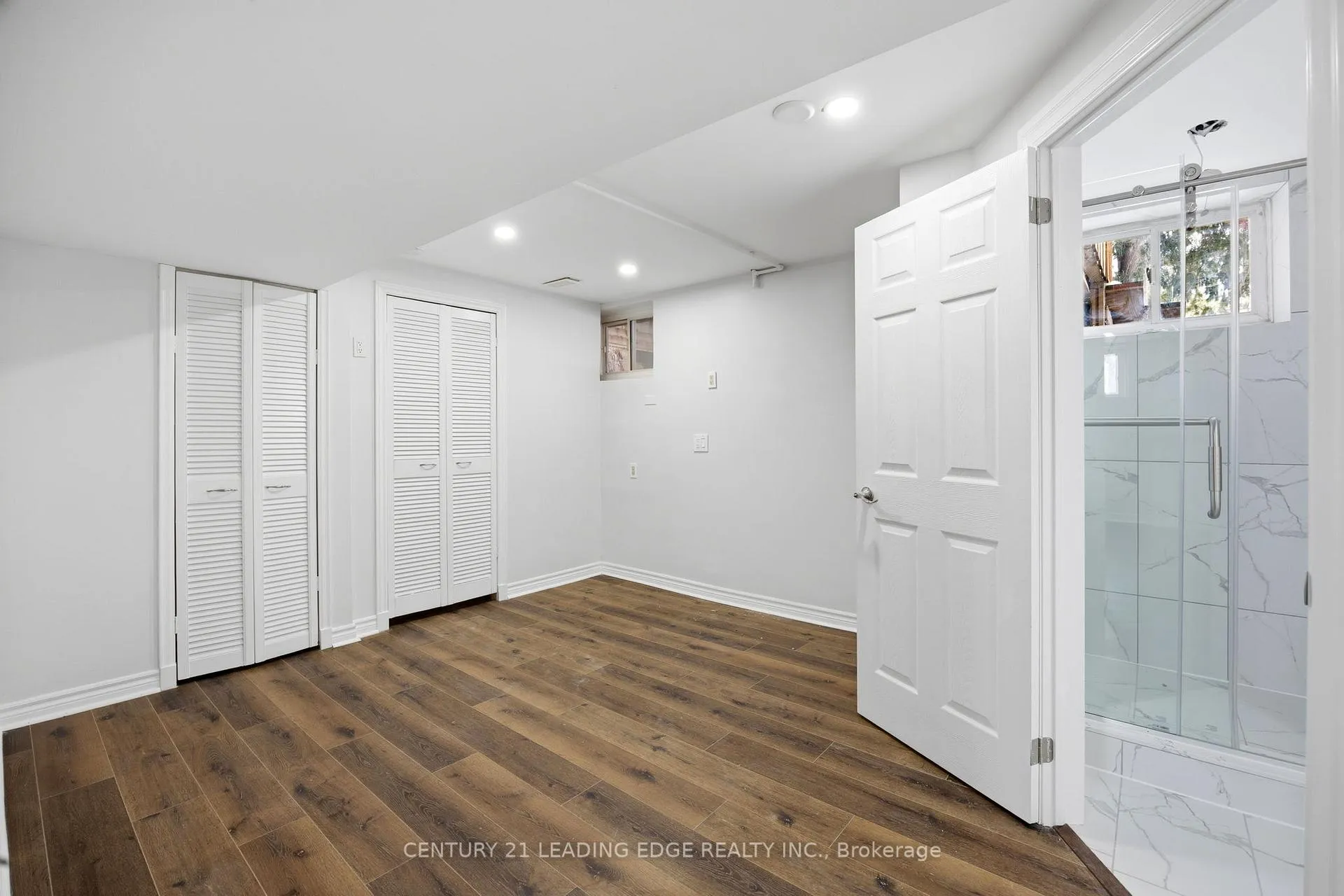Photo 23 of 532 Park Road N, Oshawa, McLaughlin — HOMEH