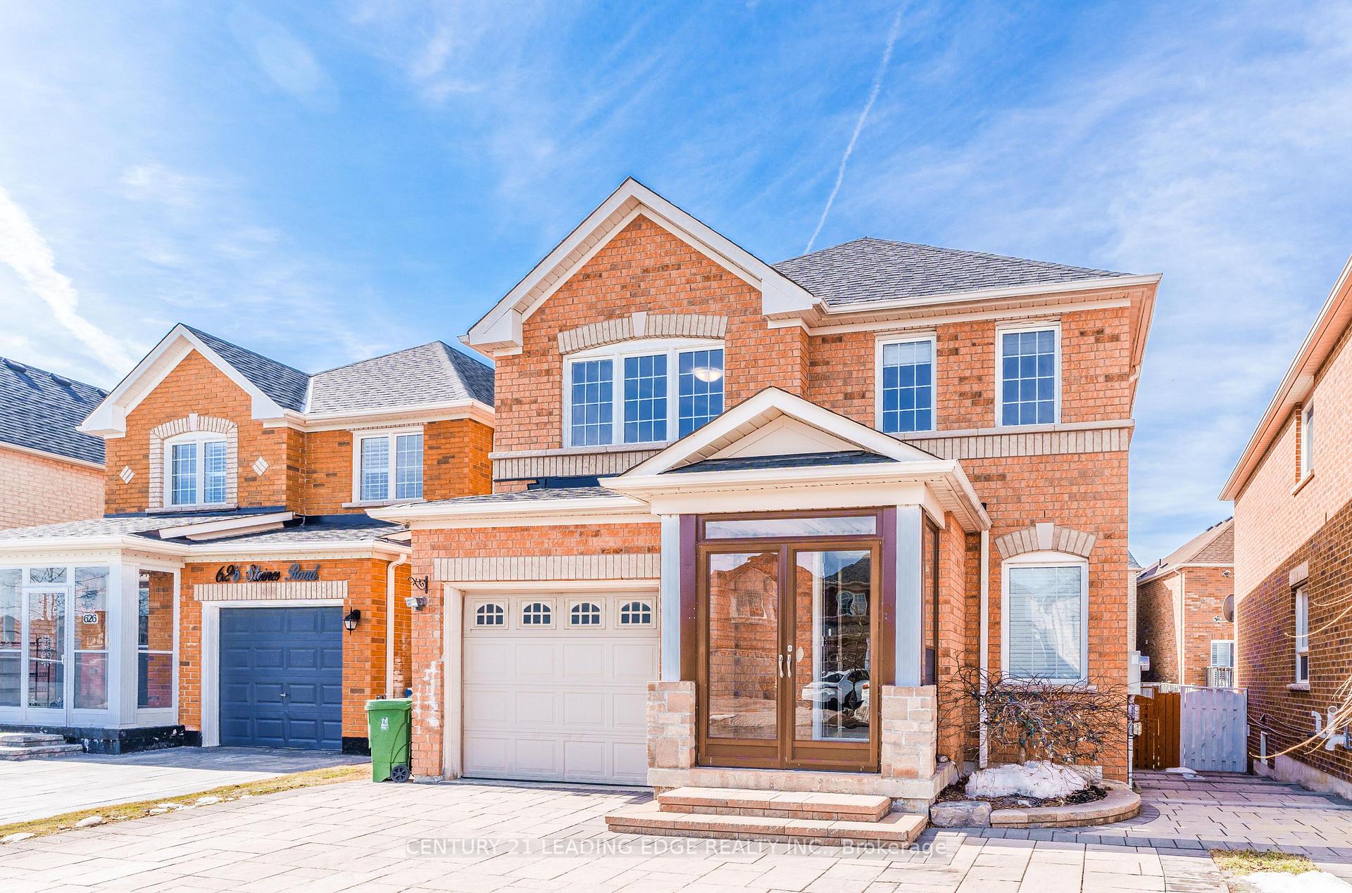 Photo 2 of 628 Staines Road, Scarborough, Rouge — HOMEH