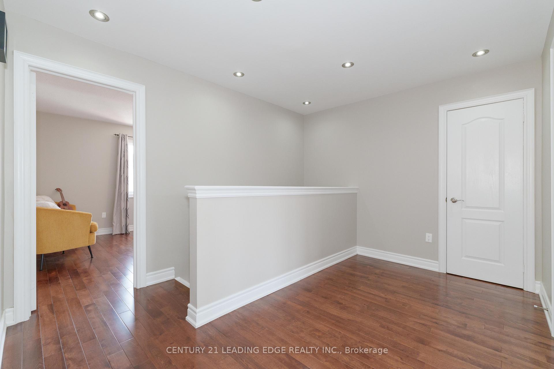 Photo 10 of 628 Staines Road, Scarborough, Rouge — HOMEH