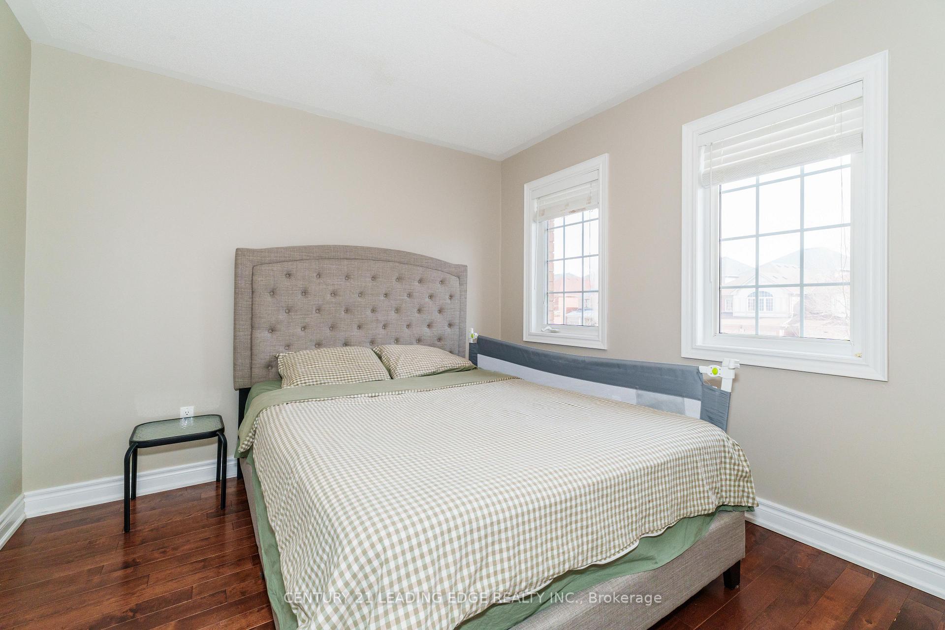 Photo 12 of 628 Staines Road, Scarborough, Rouge — HOMEH